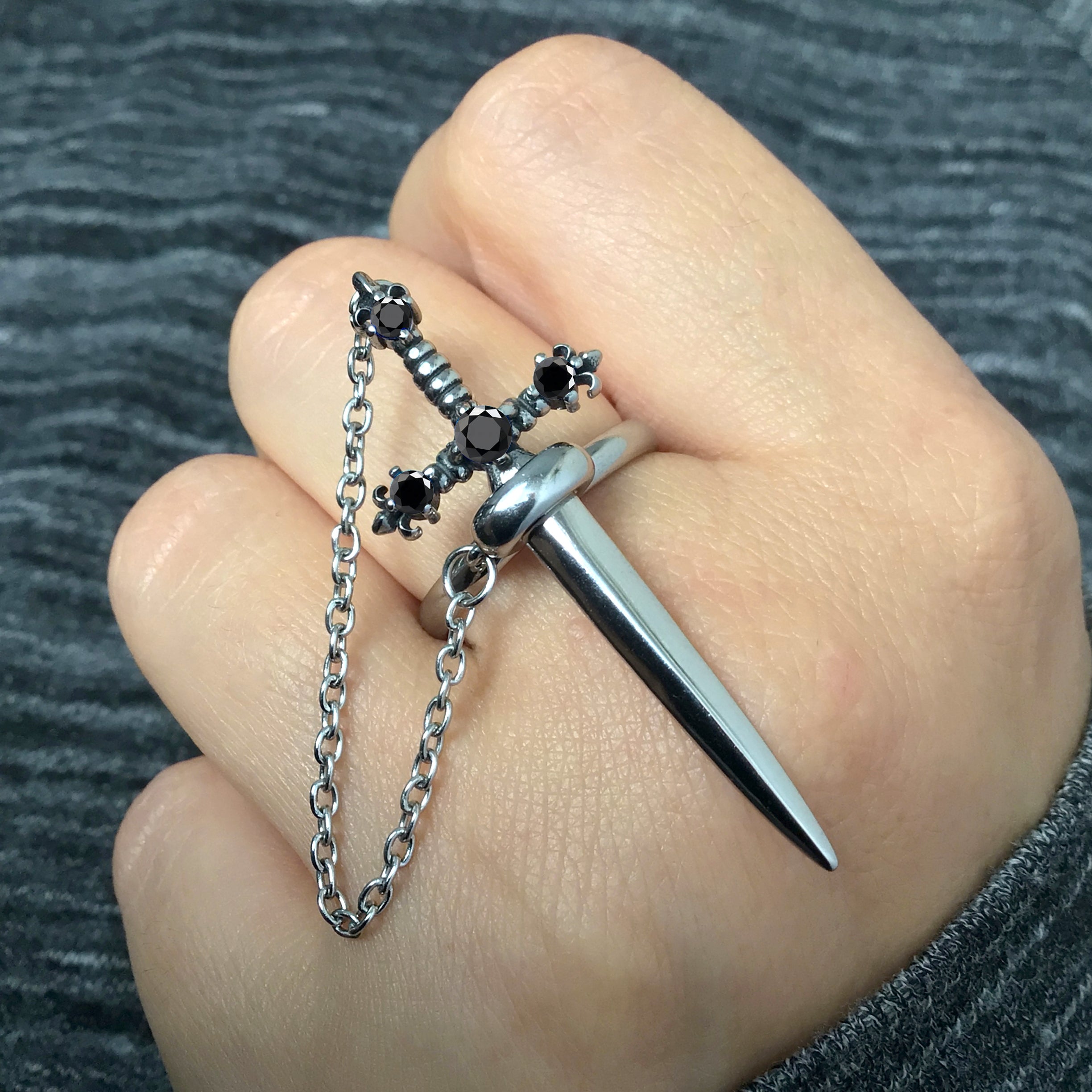 Fleur Sword ring Black CZ