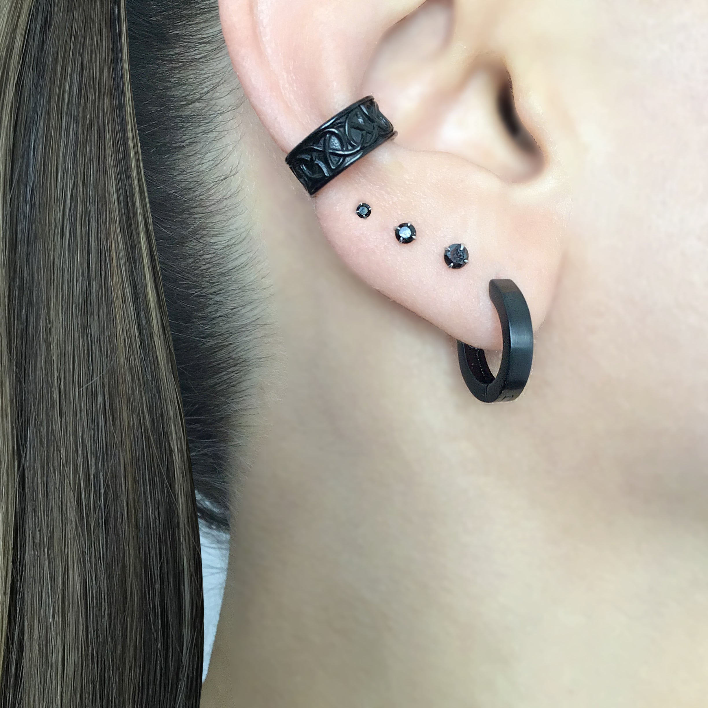 Geometric hoop earrings