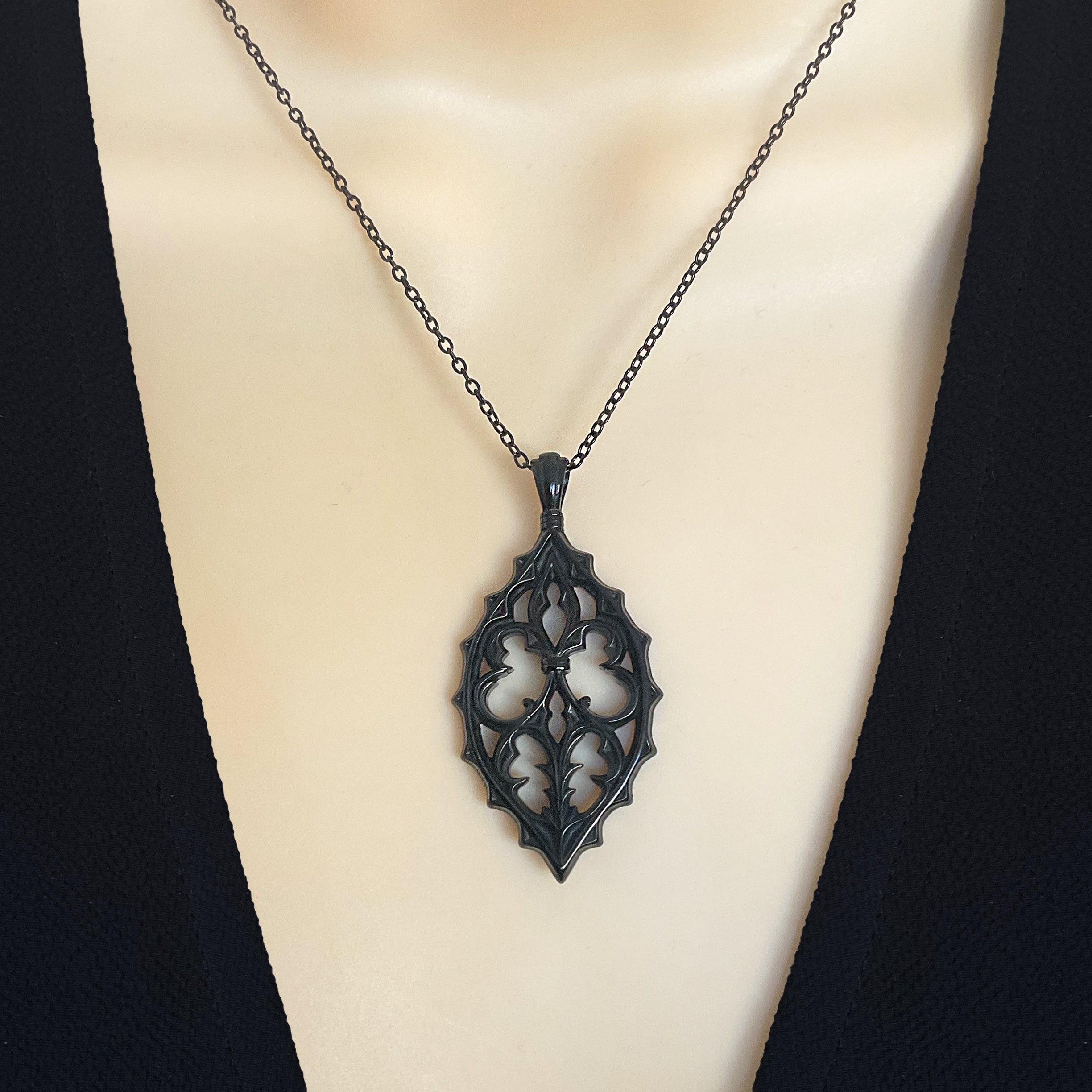 Gothic Fleur pendant