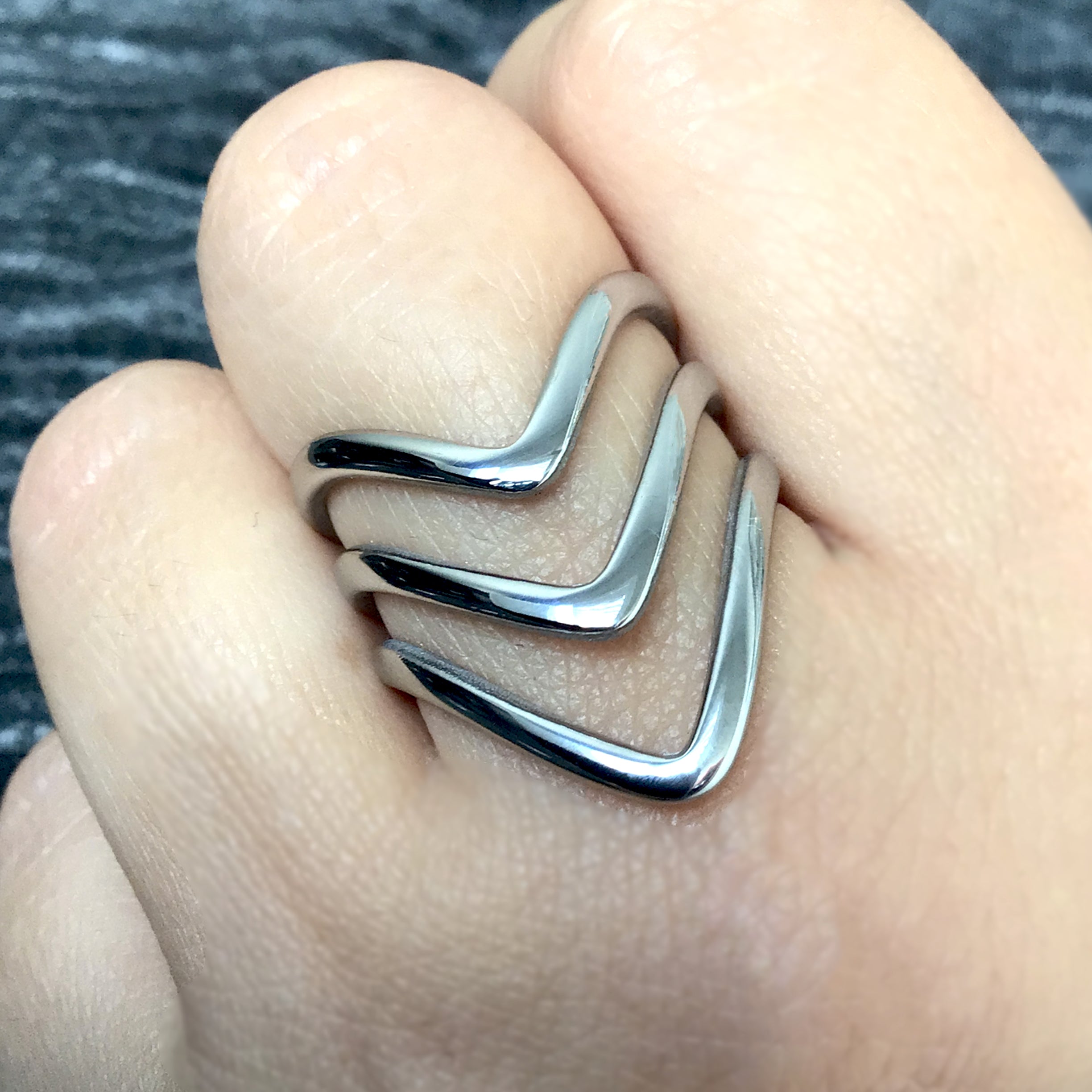 Chevron ring | V ring
