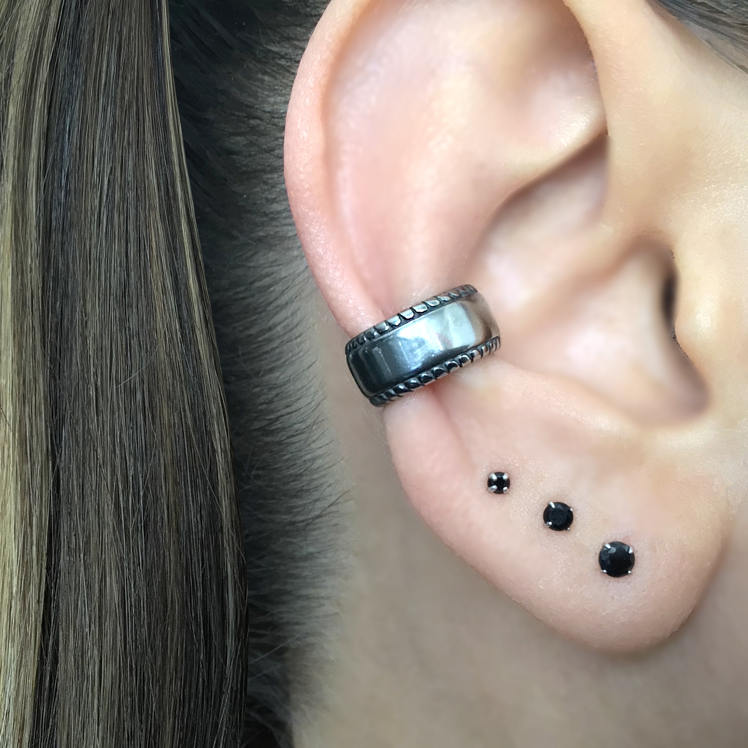 No piercing ear cuff