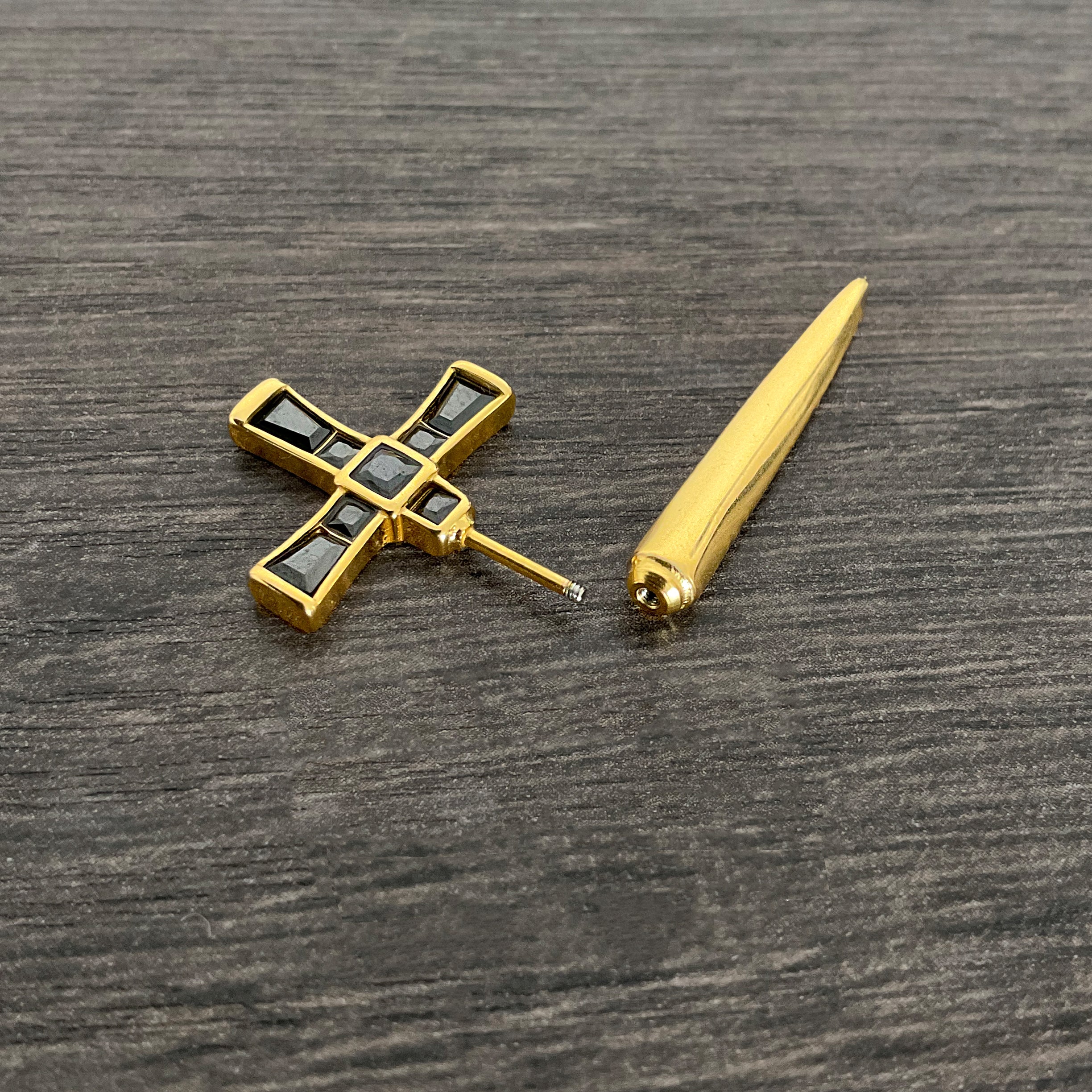 Niall Sword earring with Black stones
