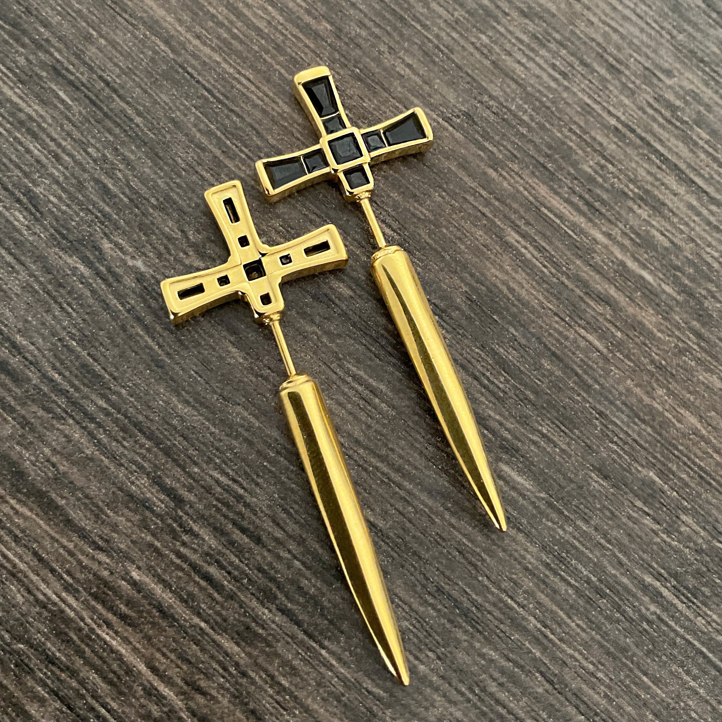 Niall Sword earring with Black stones