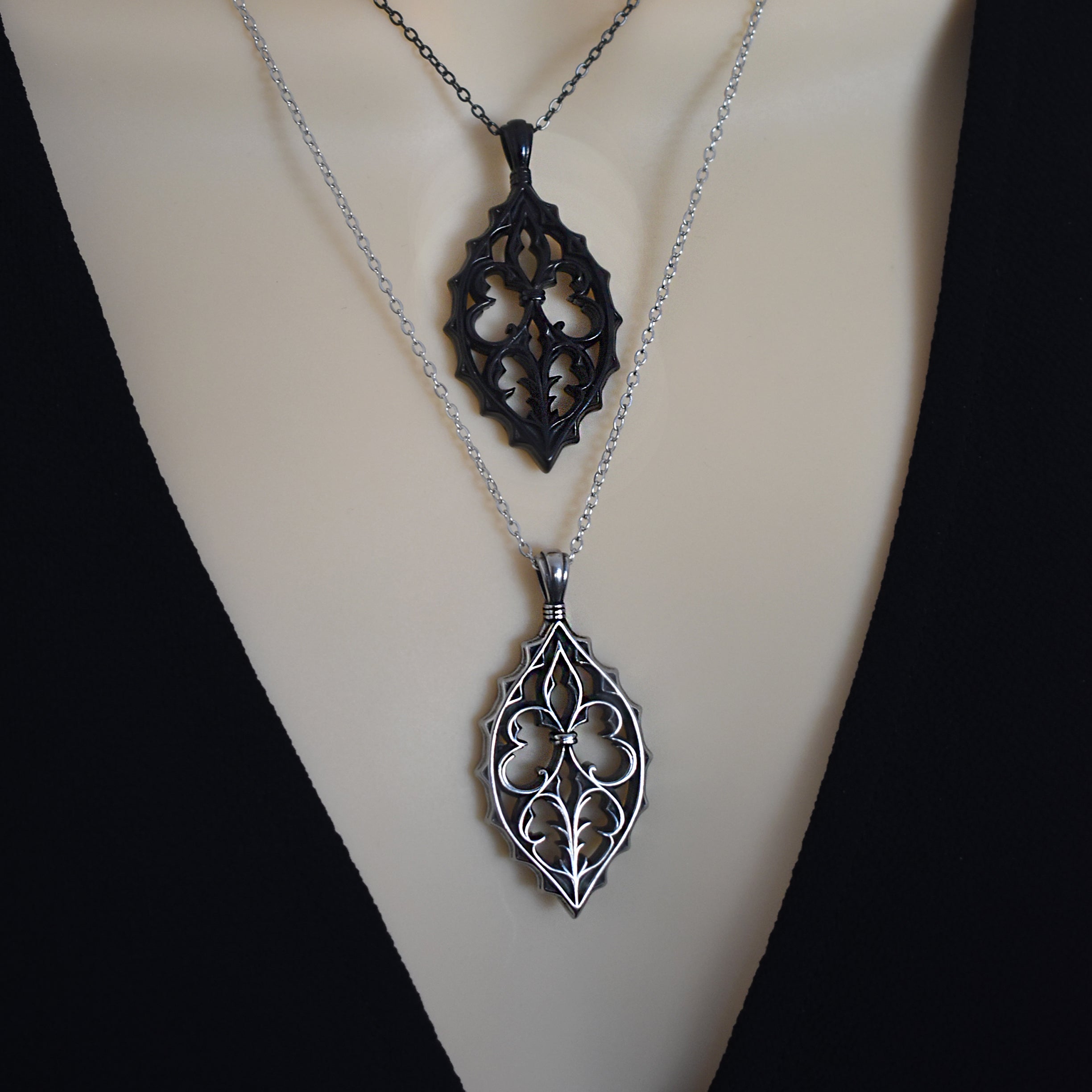 Gothic Fleur pendant