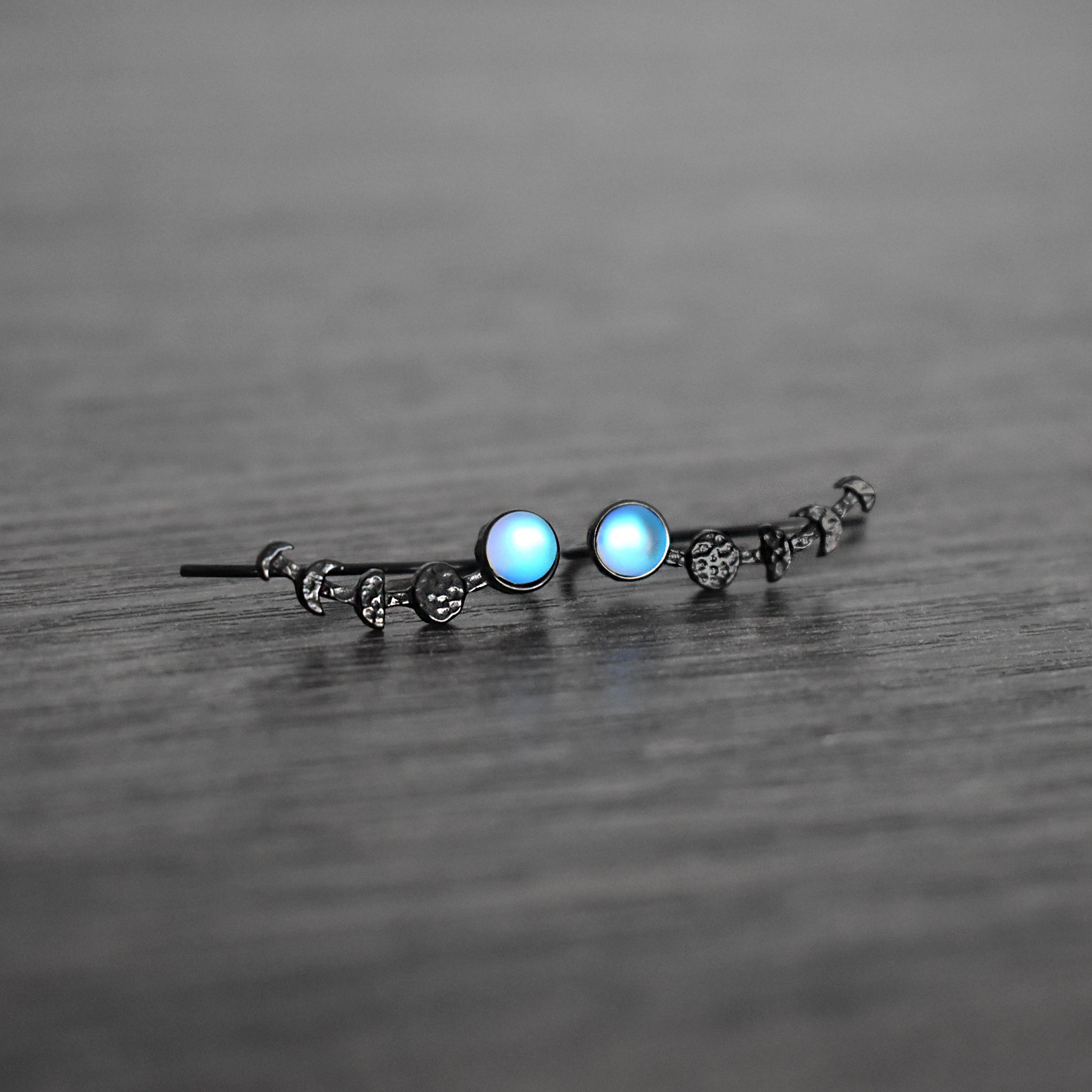 Moon phase ear crawler