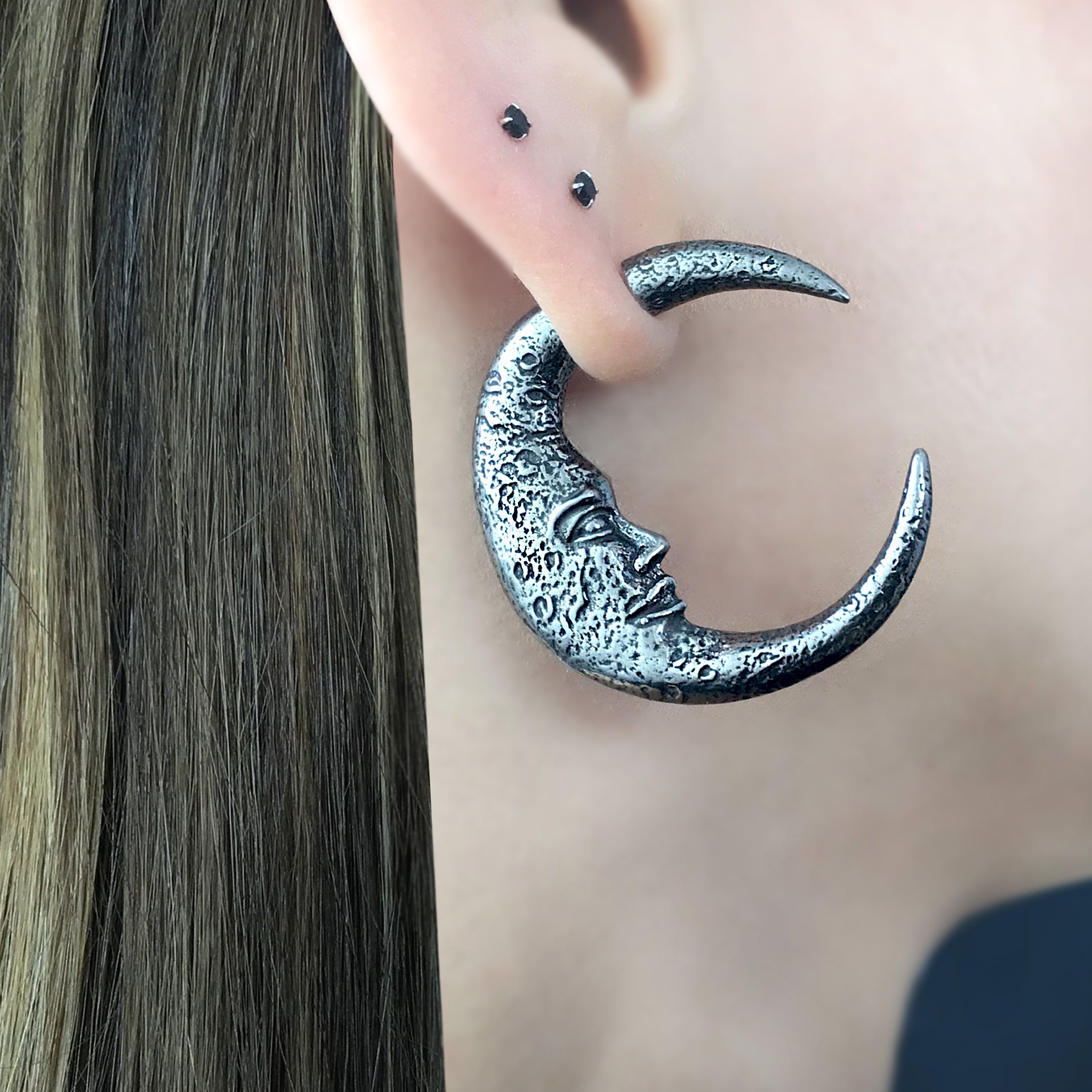 Moon with face ear jacket