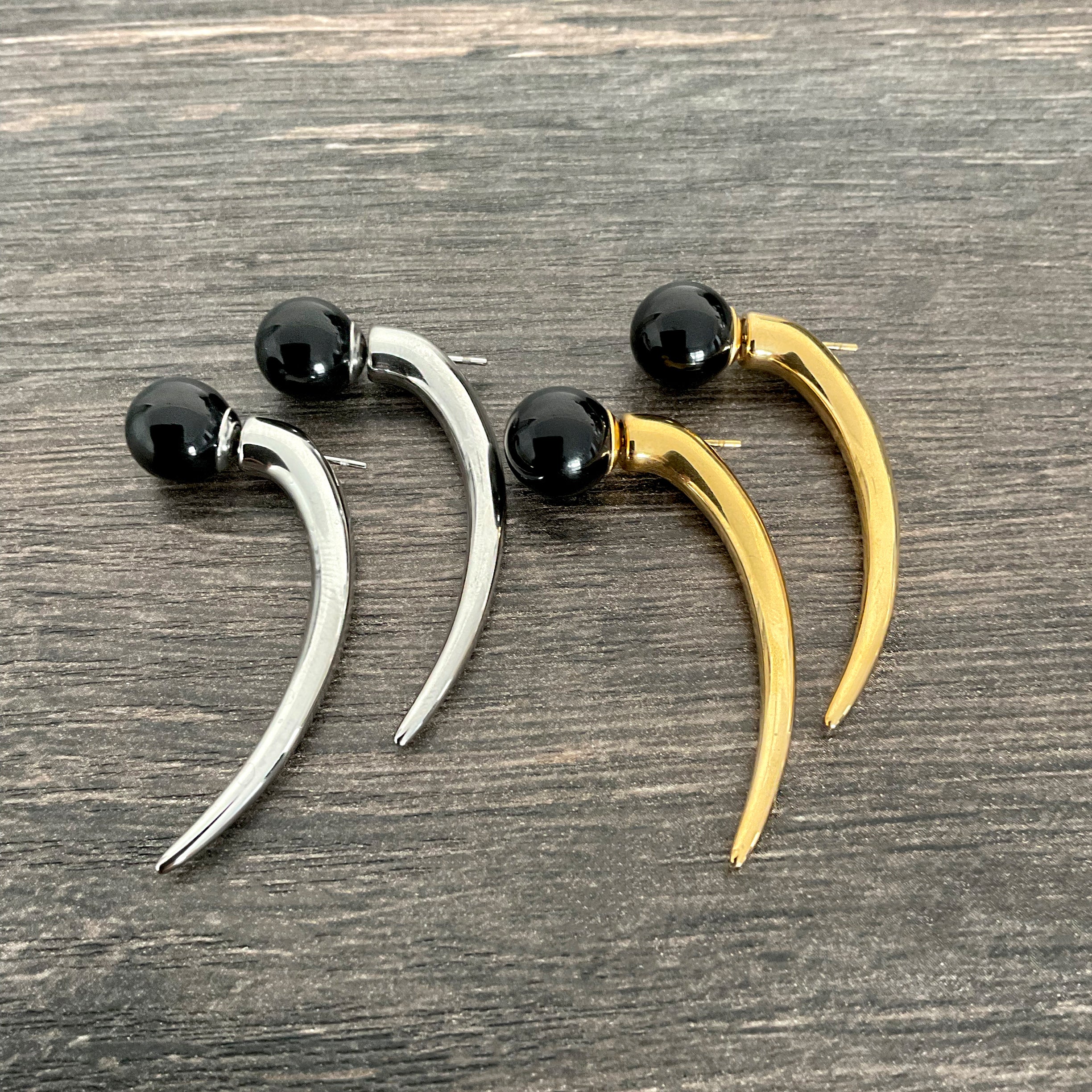 Black Pearl claw ear jacket earrings