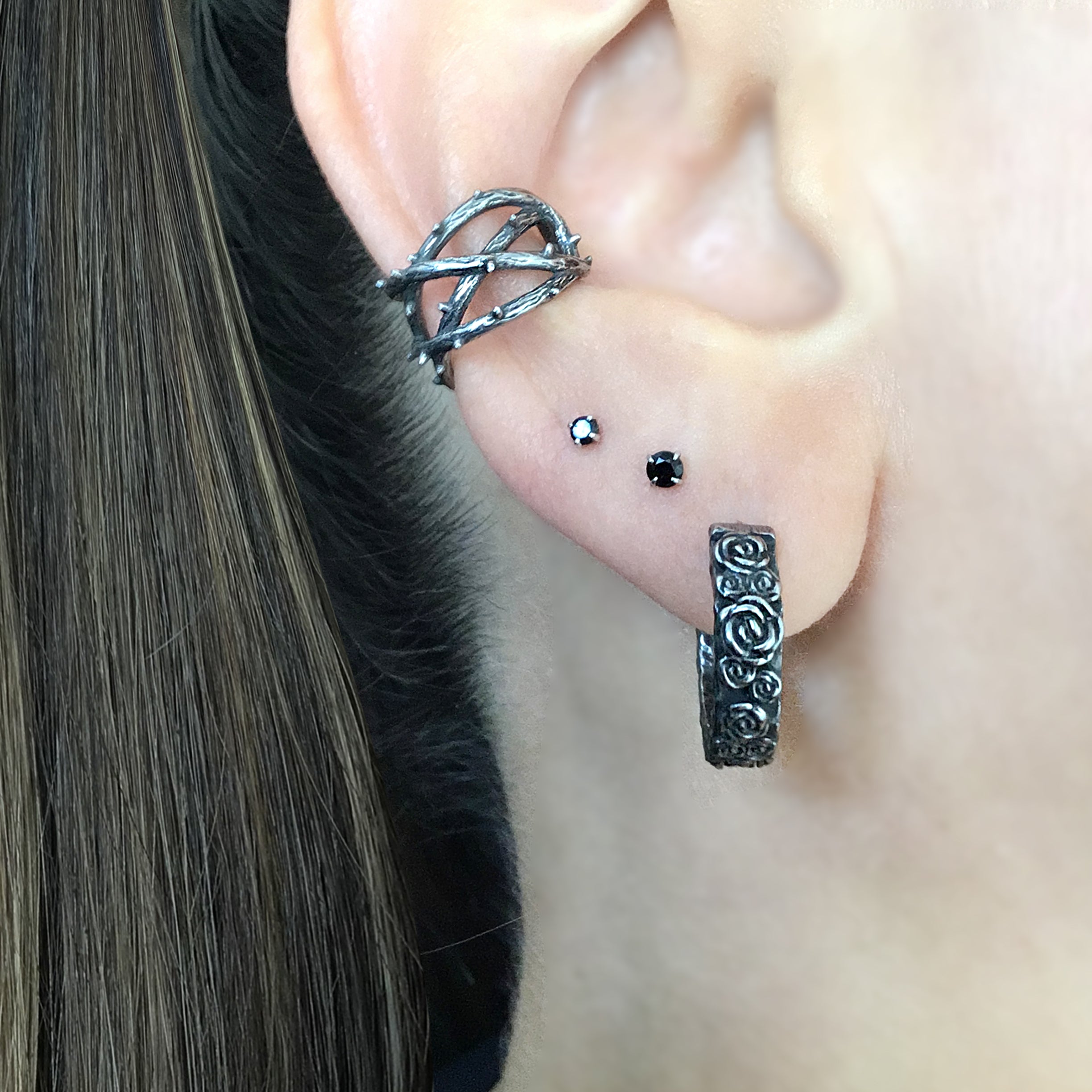 Roses hoop earrings