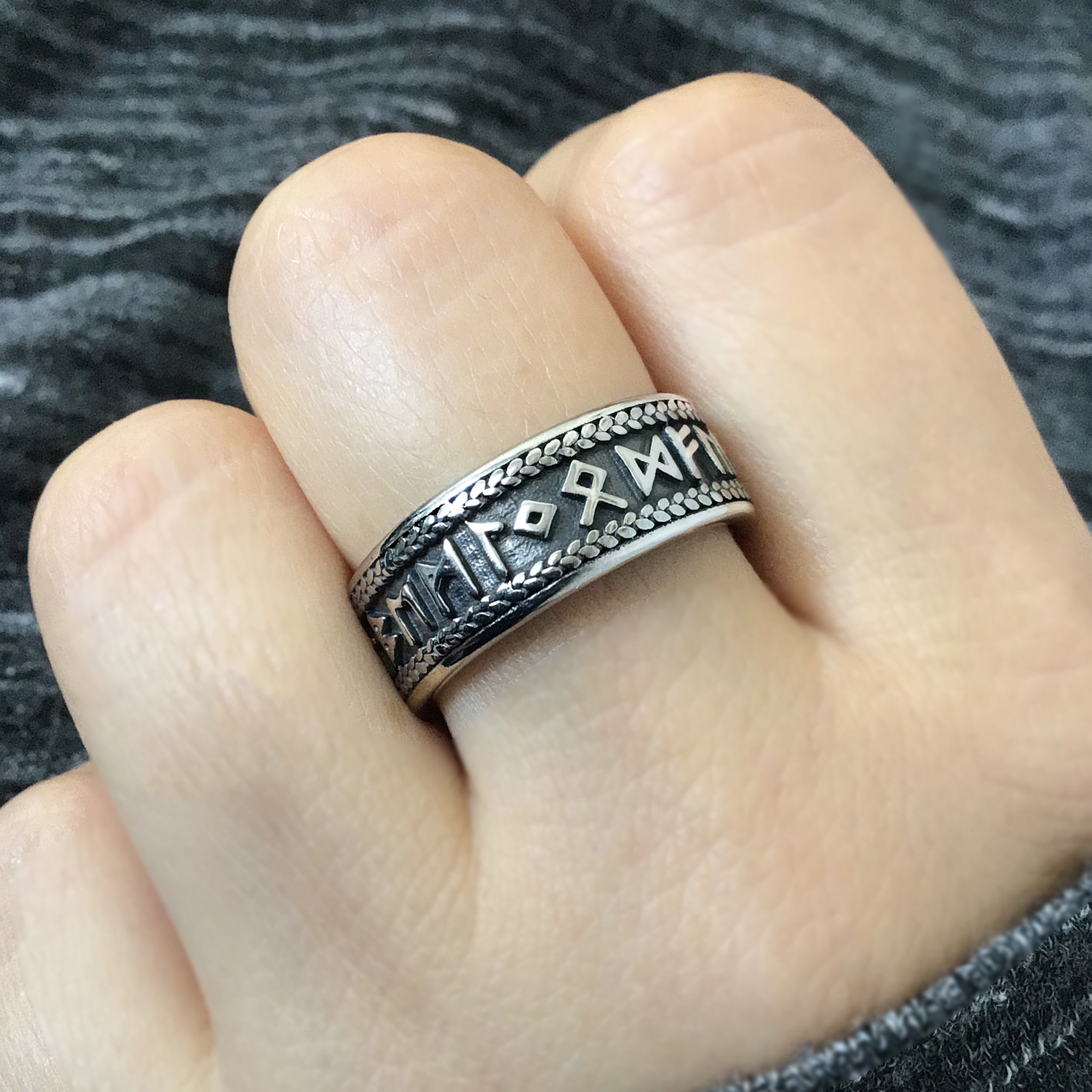 Runes ring
