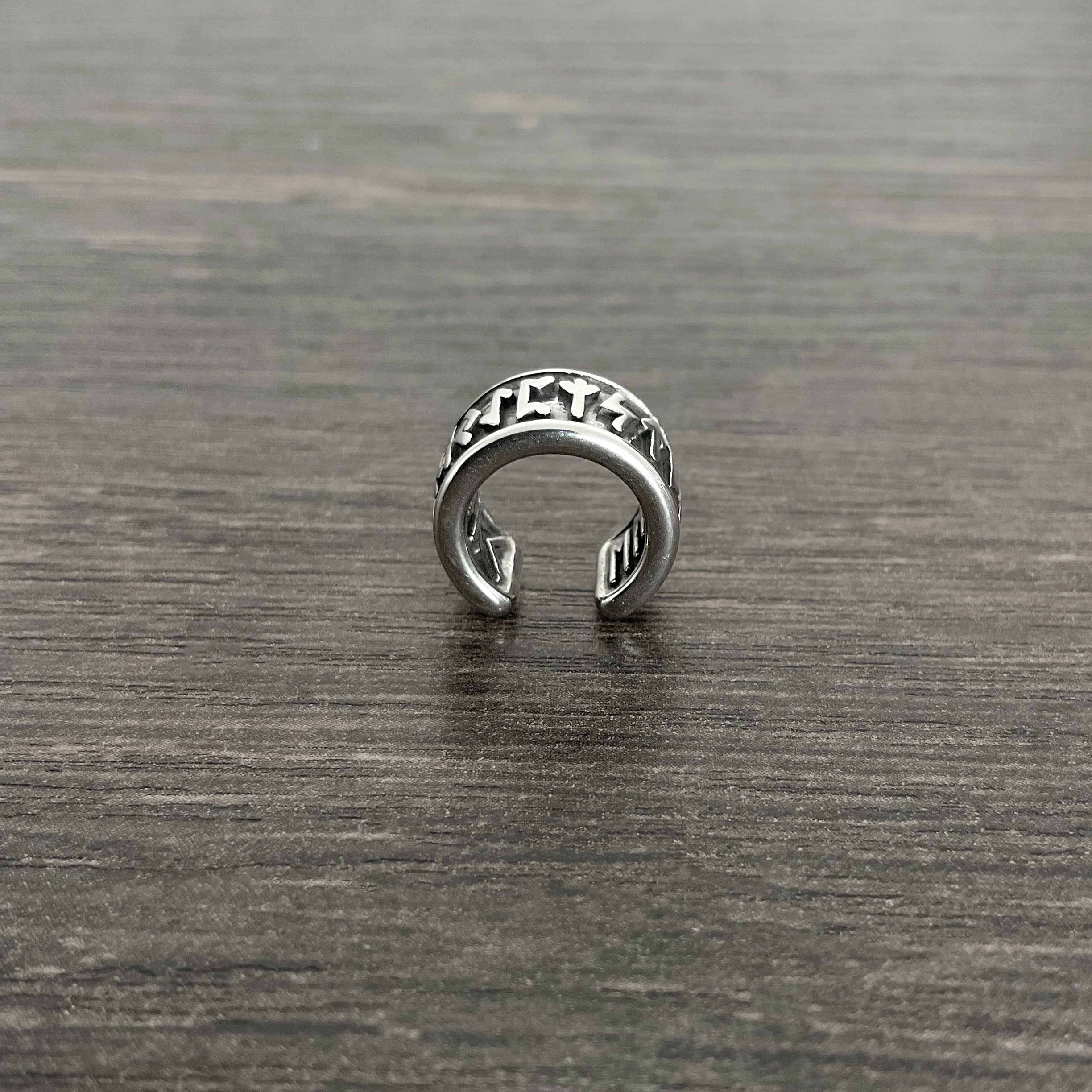 Runes cuff earring no piercing
