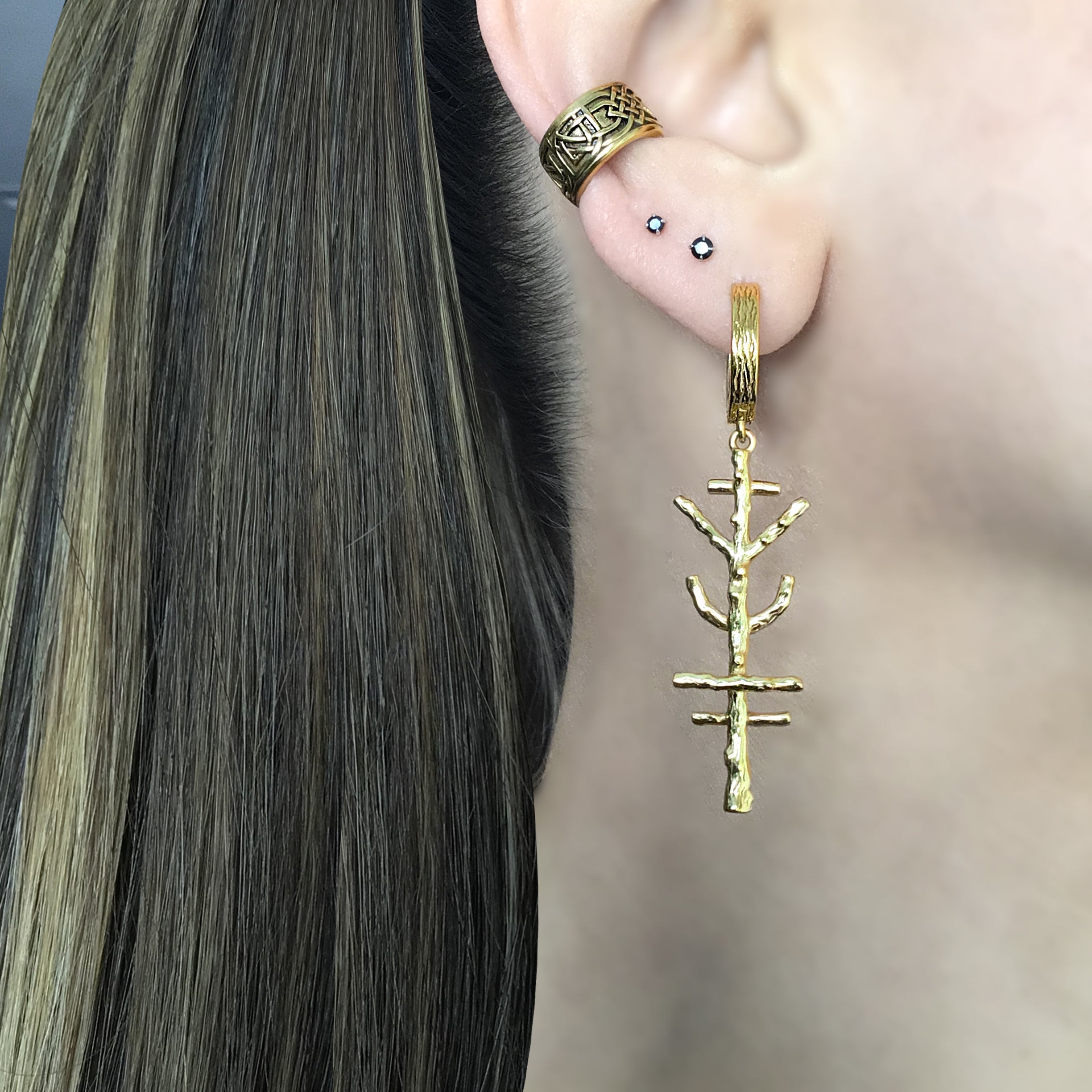Rune bind hoop earrings