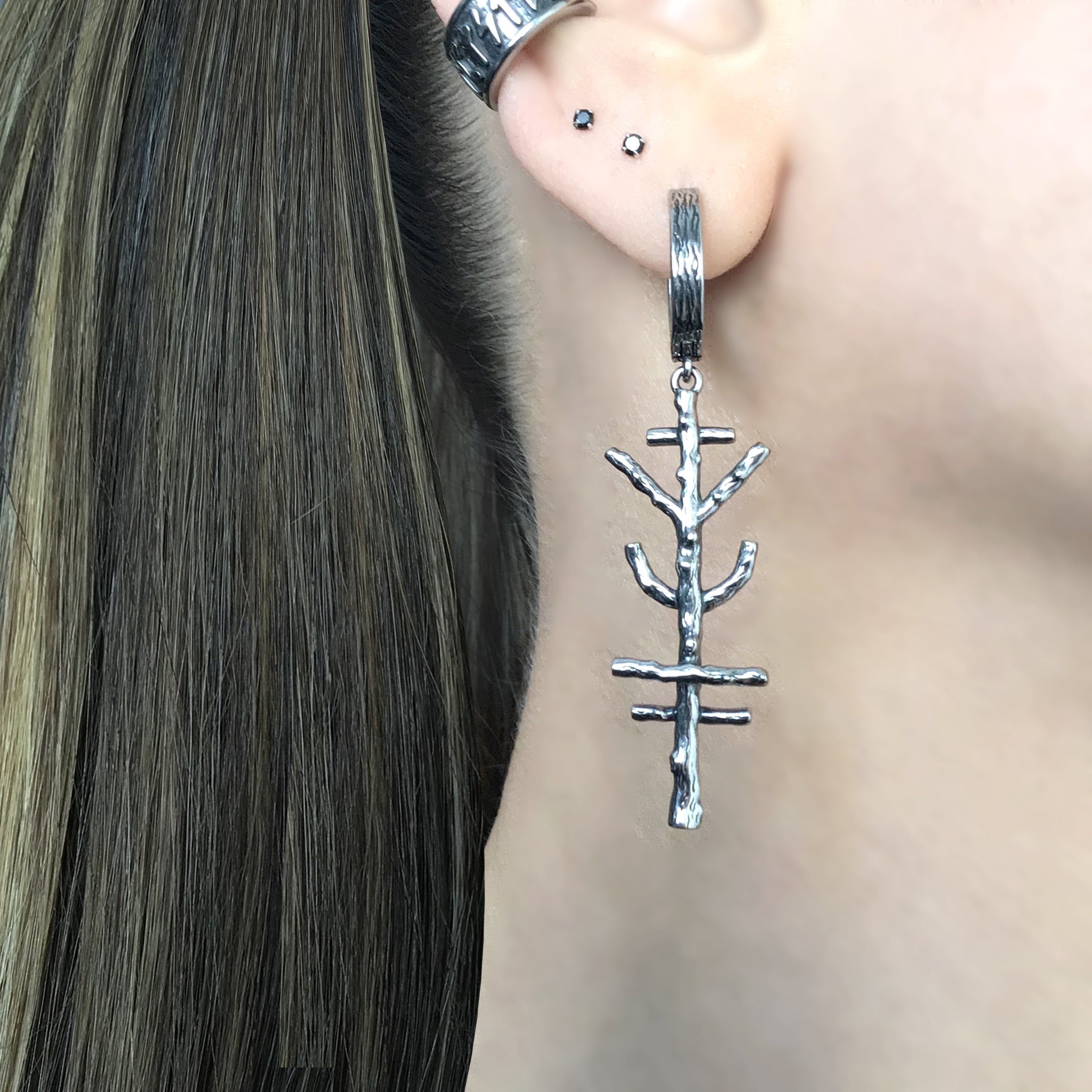 Rune bind hoop earrings