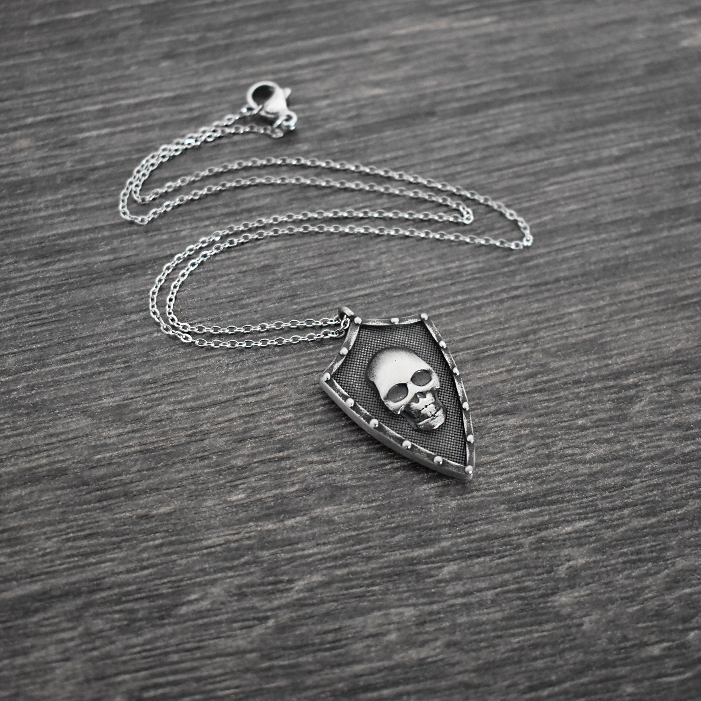 Shield with Star and Skull necklace