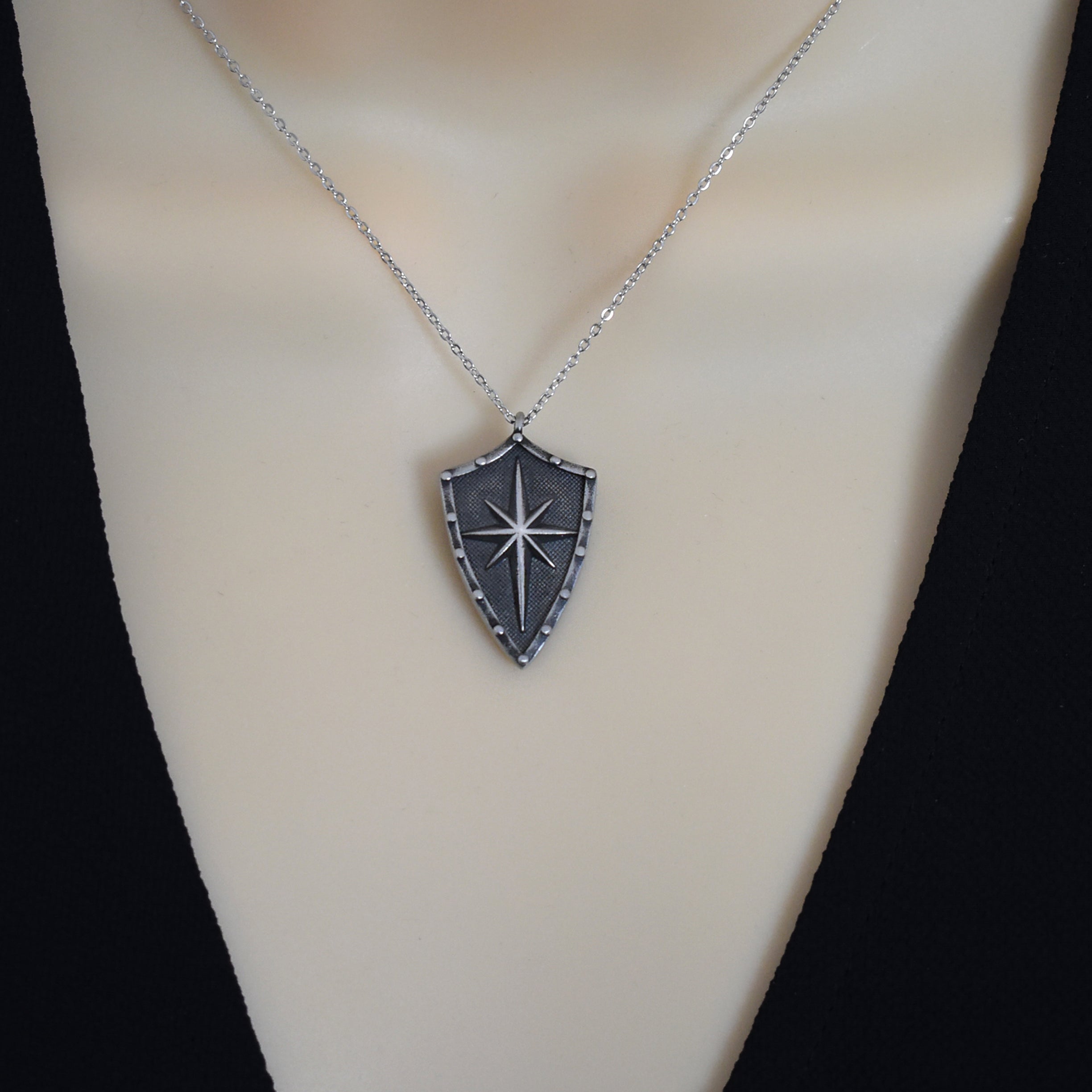 Shield with Star and Skull necklace