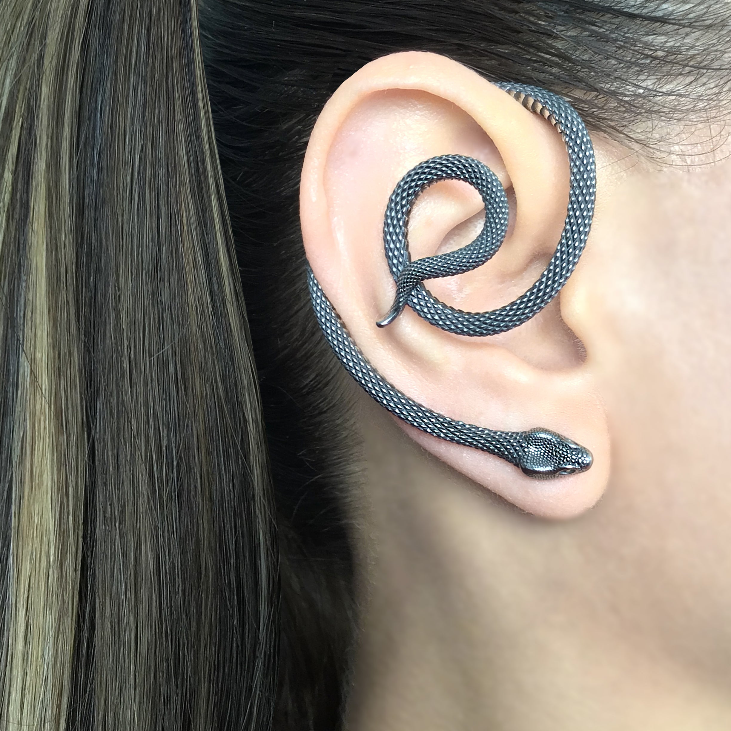 Snake ear wrap