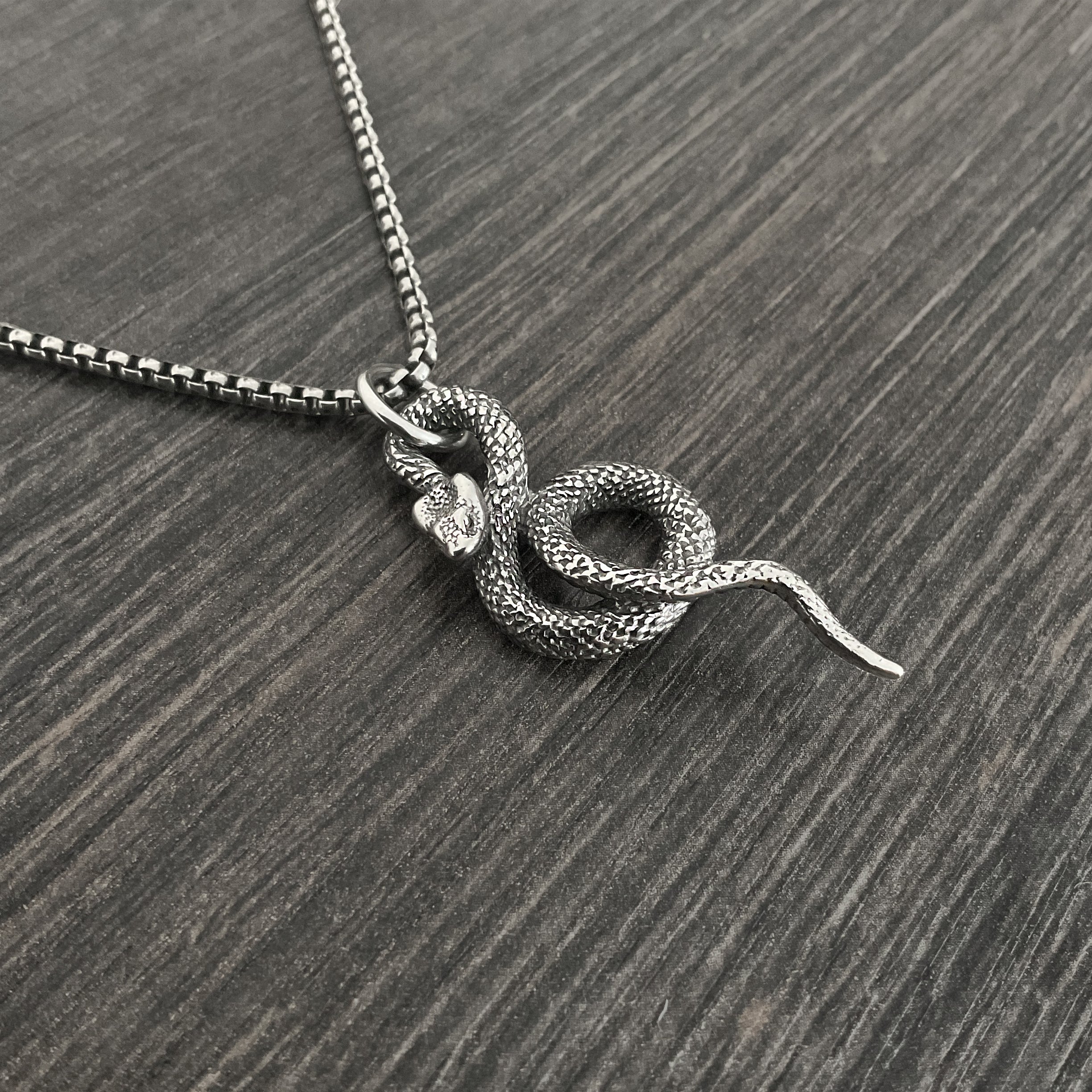 Igra Snake necklace