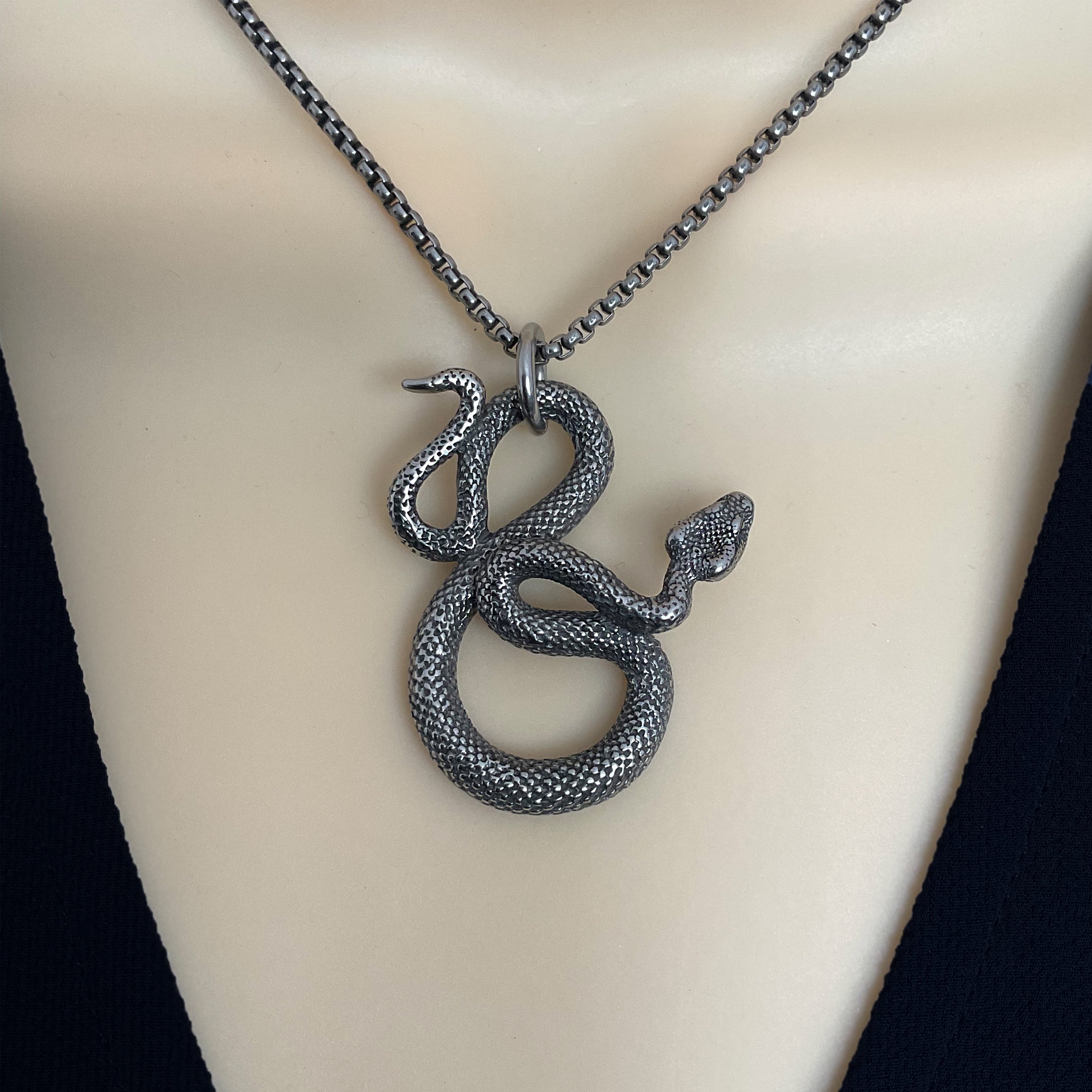 Enid Snake necklace