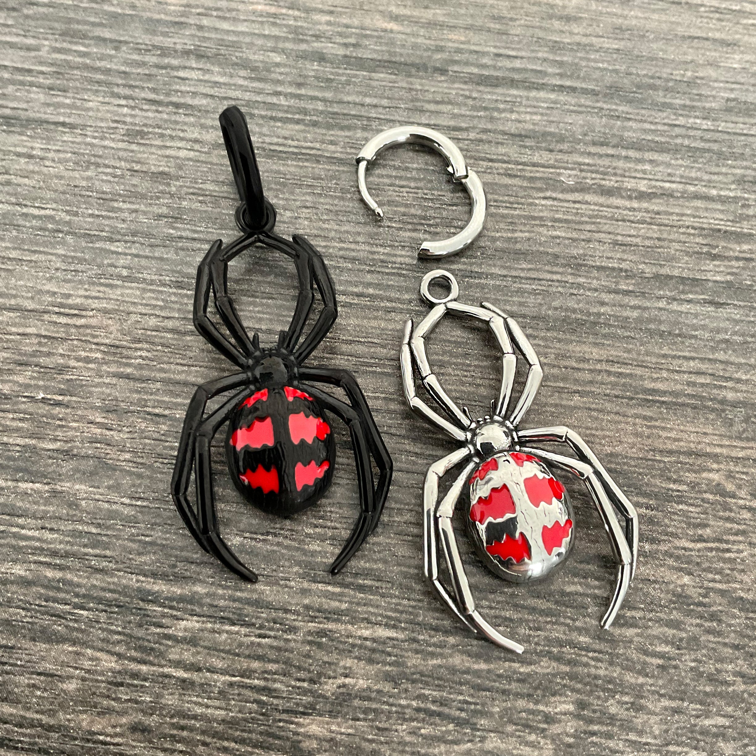 Spider hoop earrings
