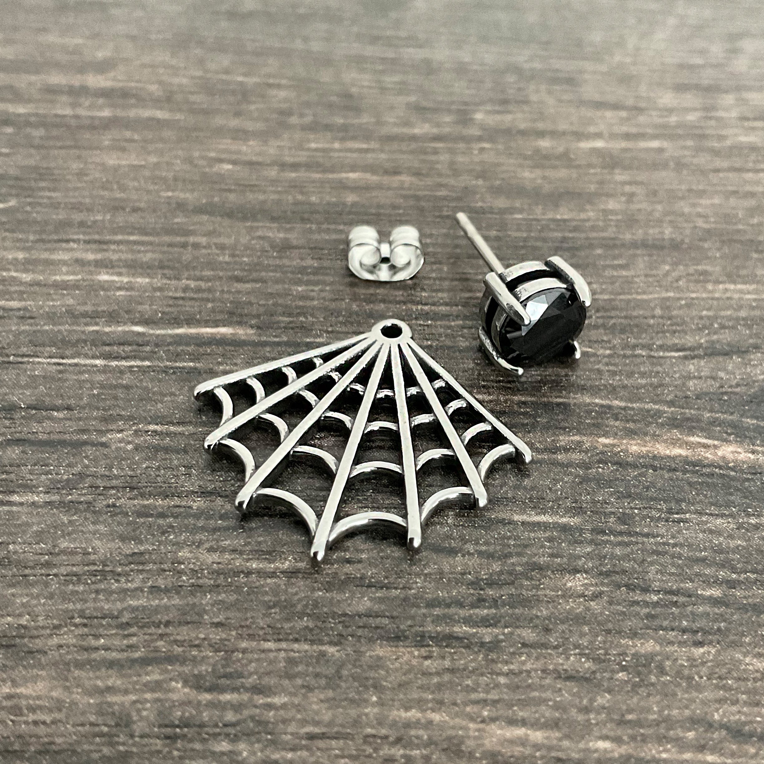 Spider web ear jacket