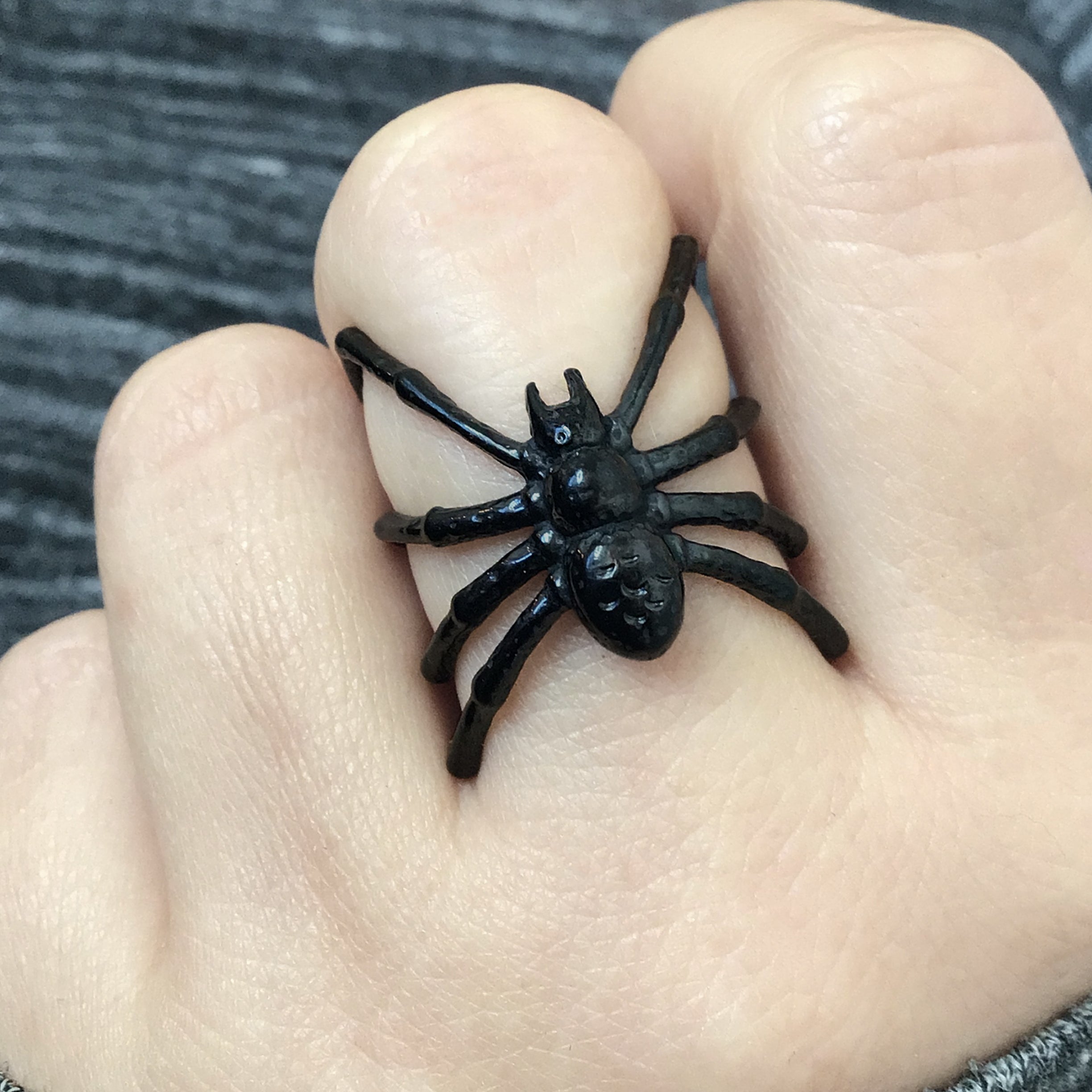 Wide Spider ring