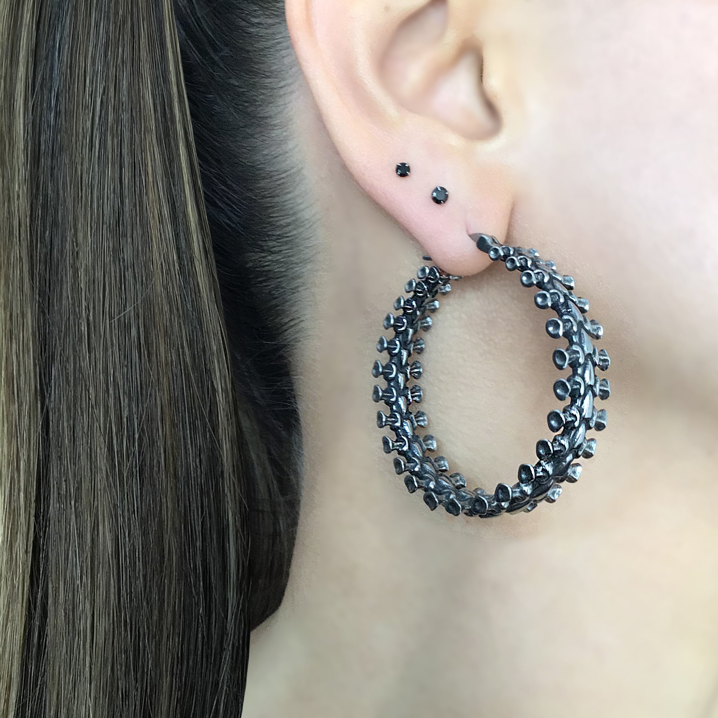 Spine hoop earrings