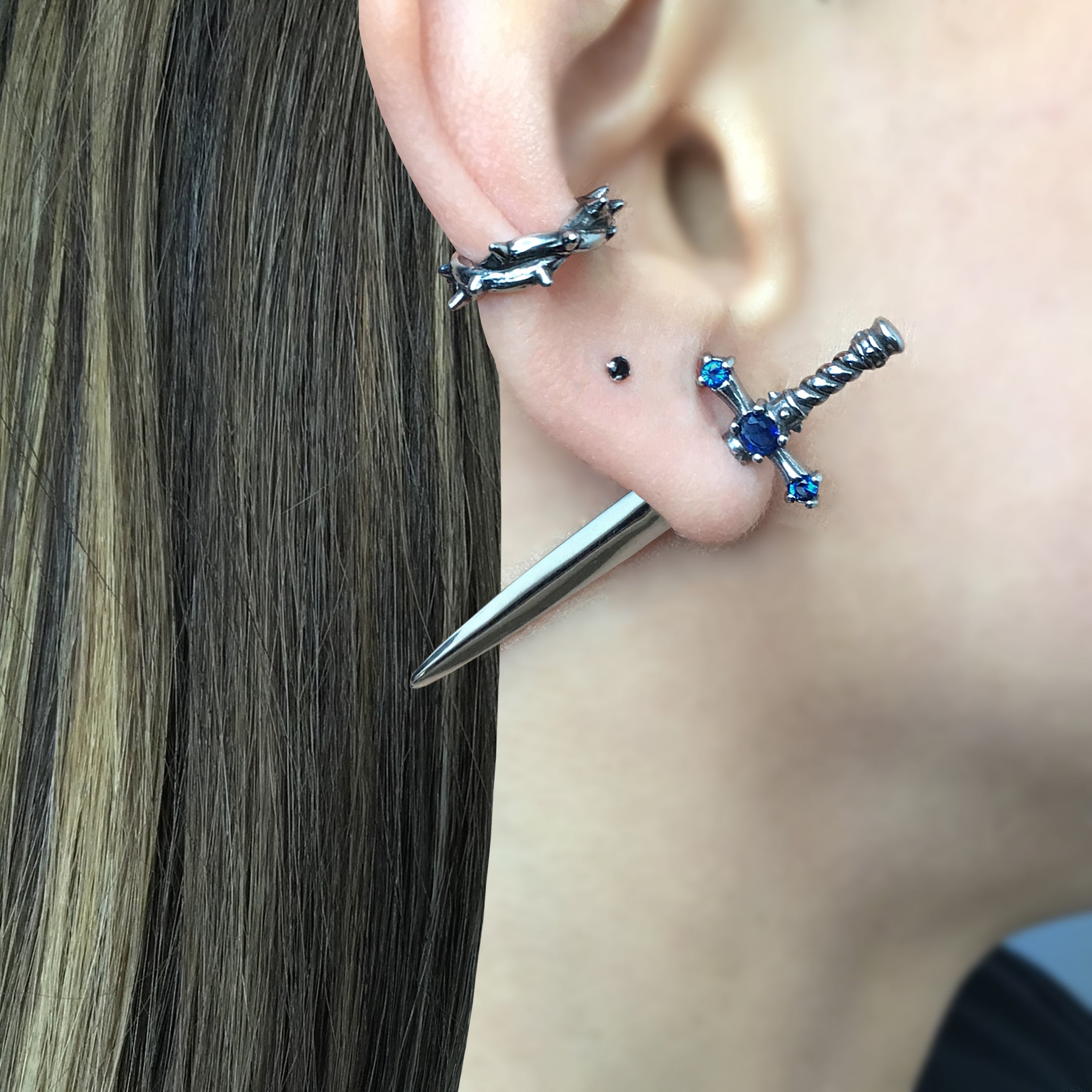 Dusk Sword earring with Blue stones