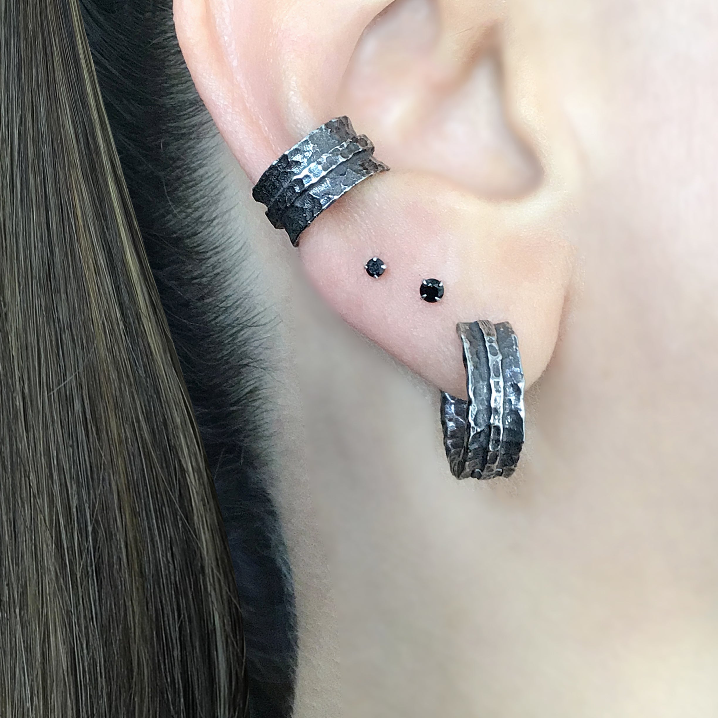 Hammered texture hoop earrings