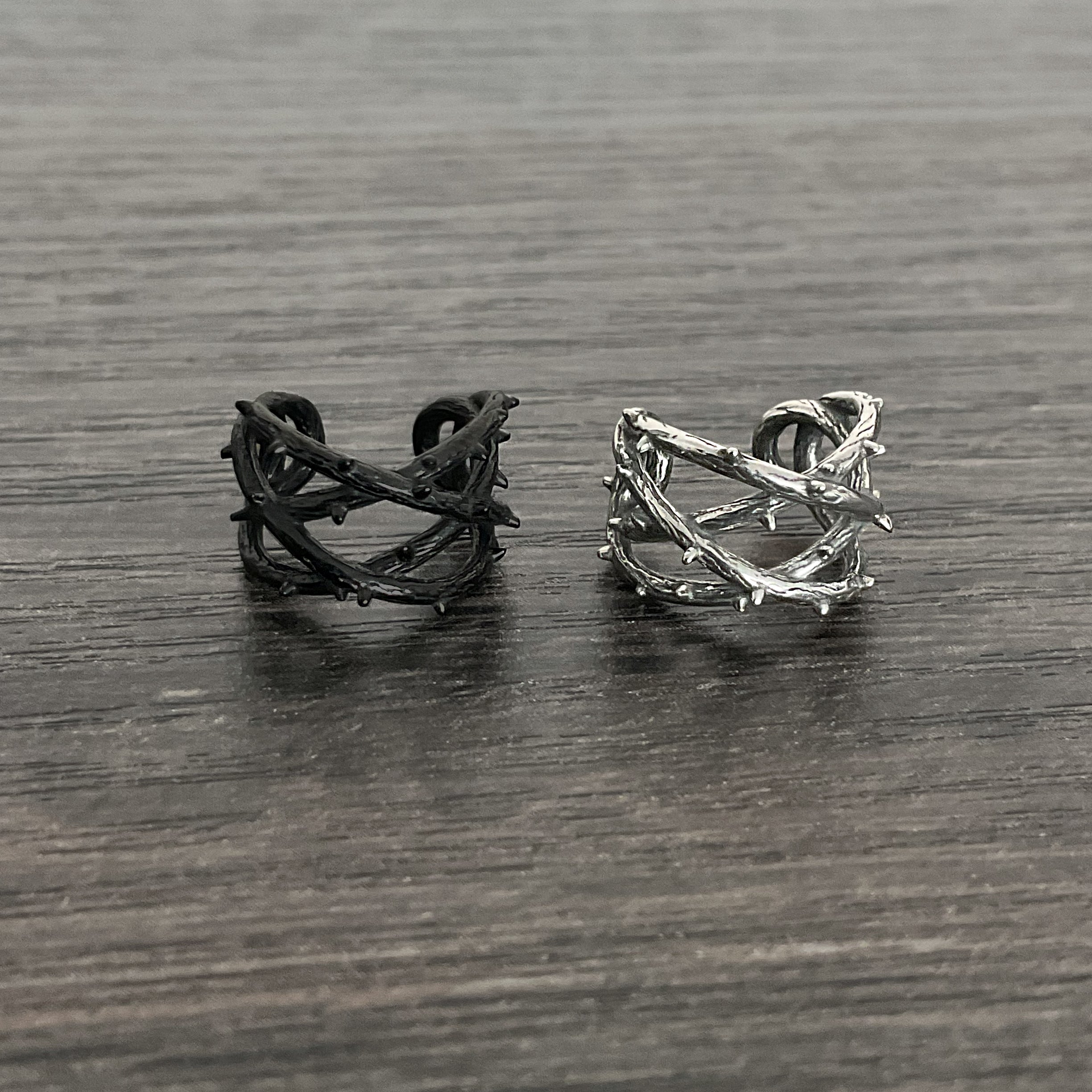 Wide Thorns ear cuff no piercing