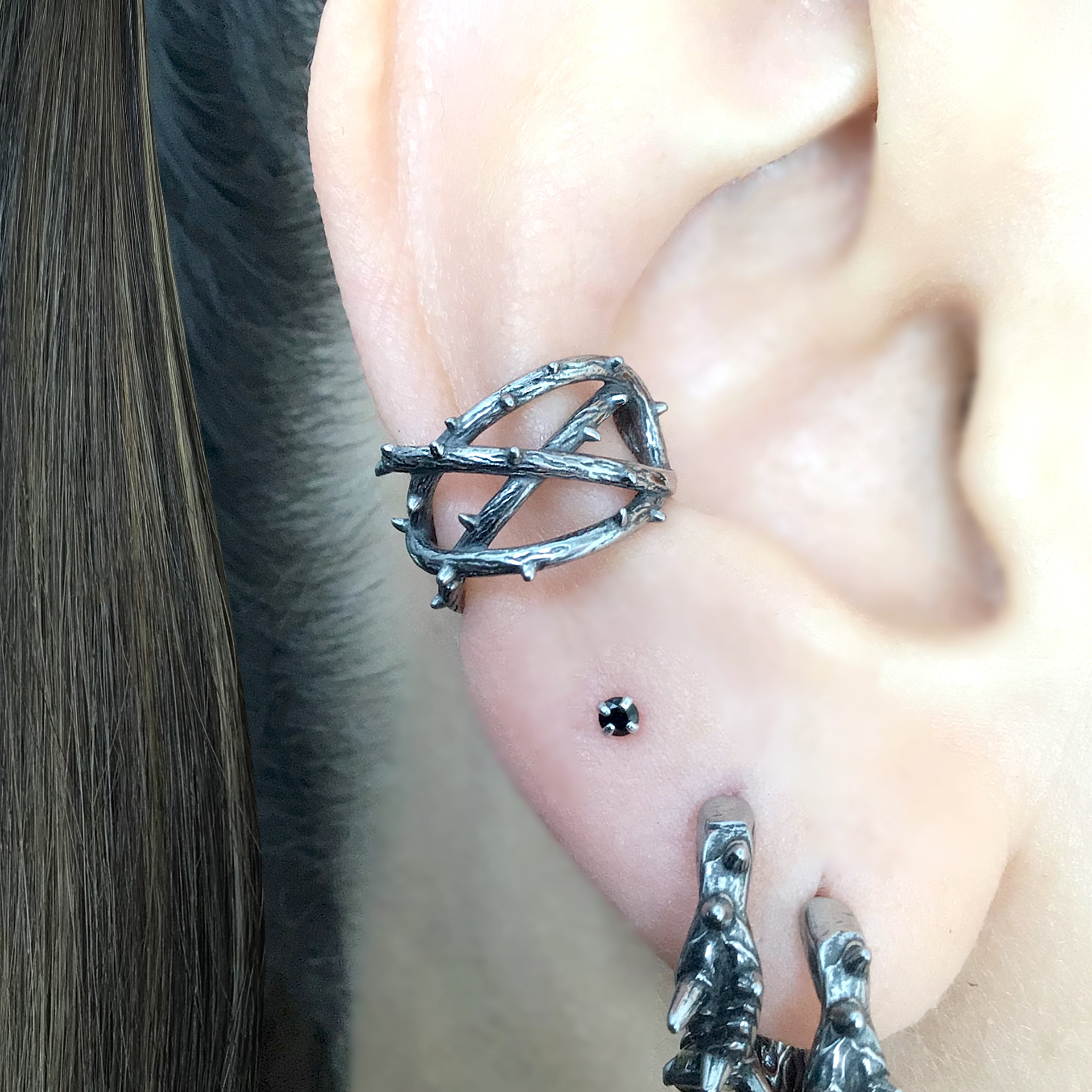 Wide Thorns ear cuff no piercing