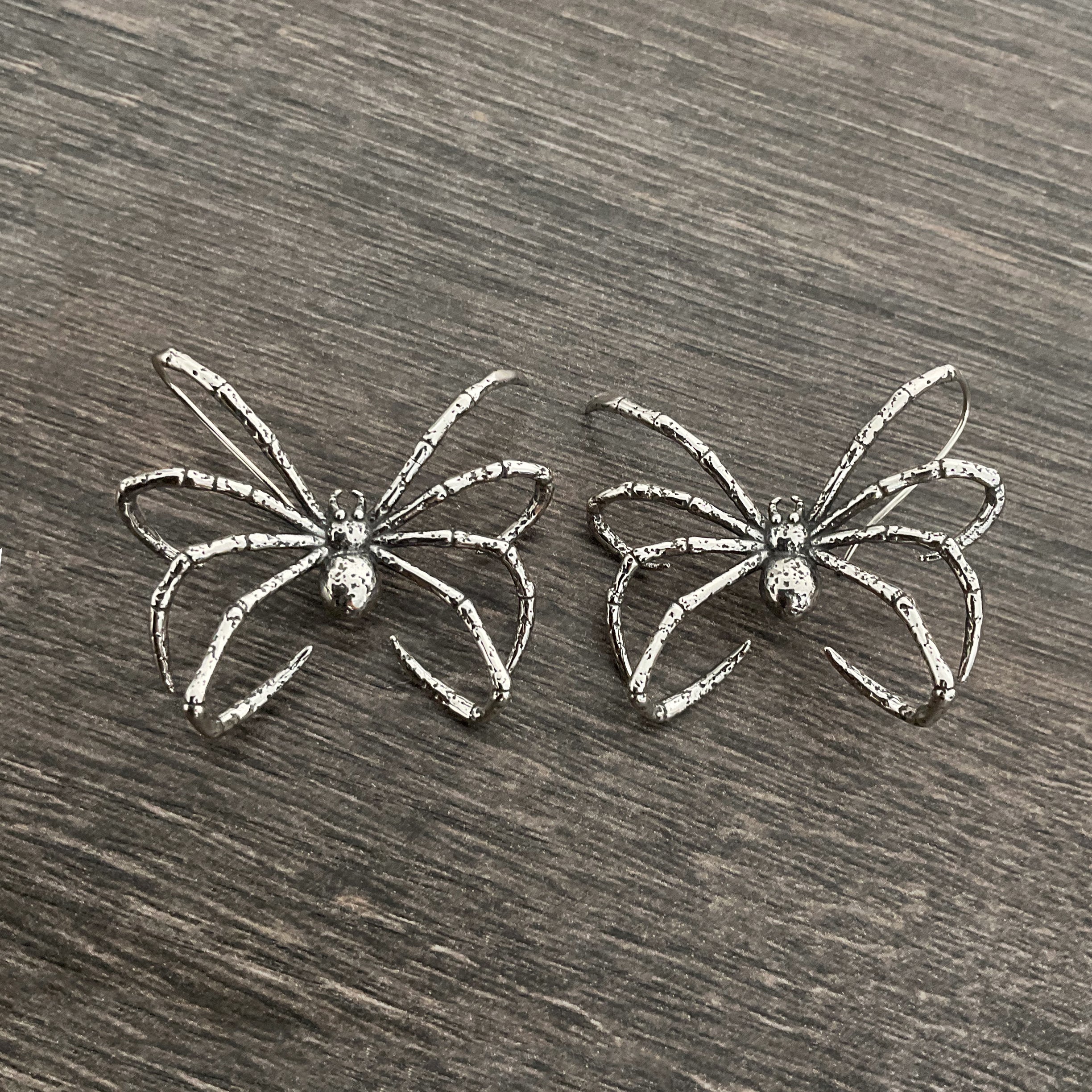 Hanging Spider earrings