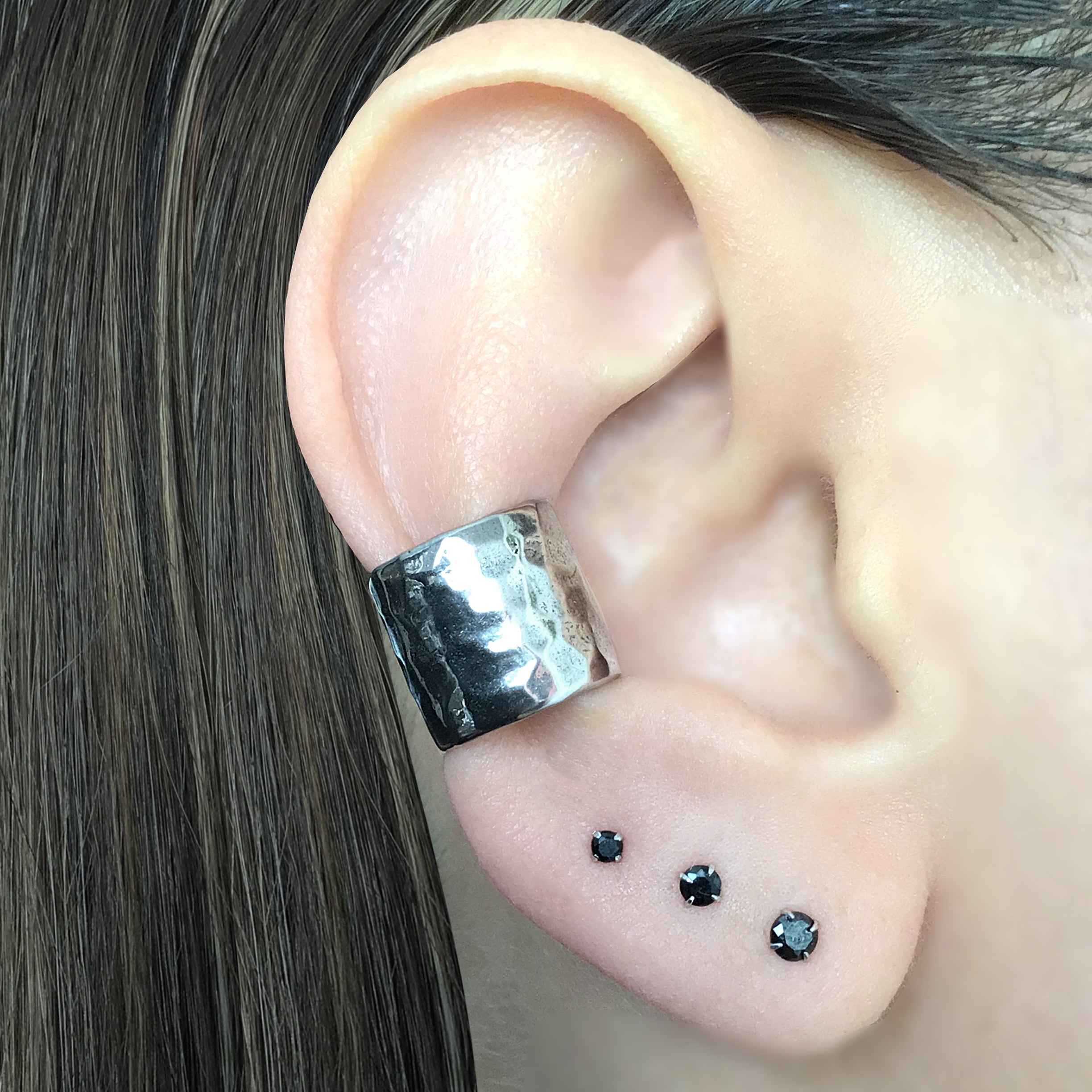 Hammered ear cuff
