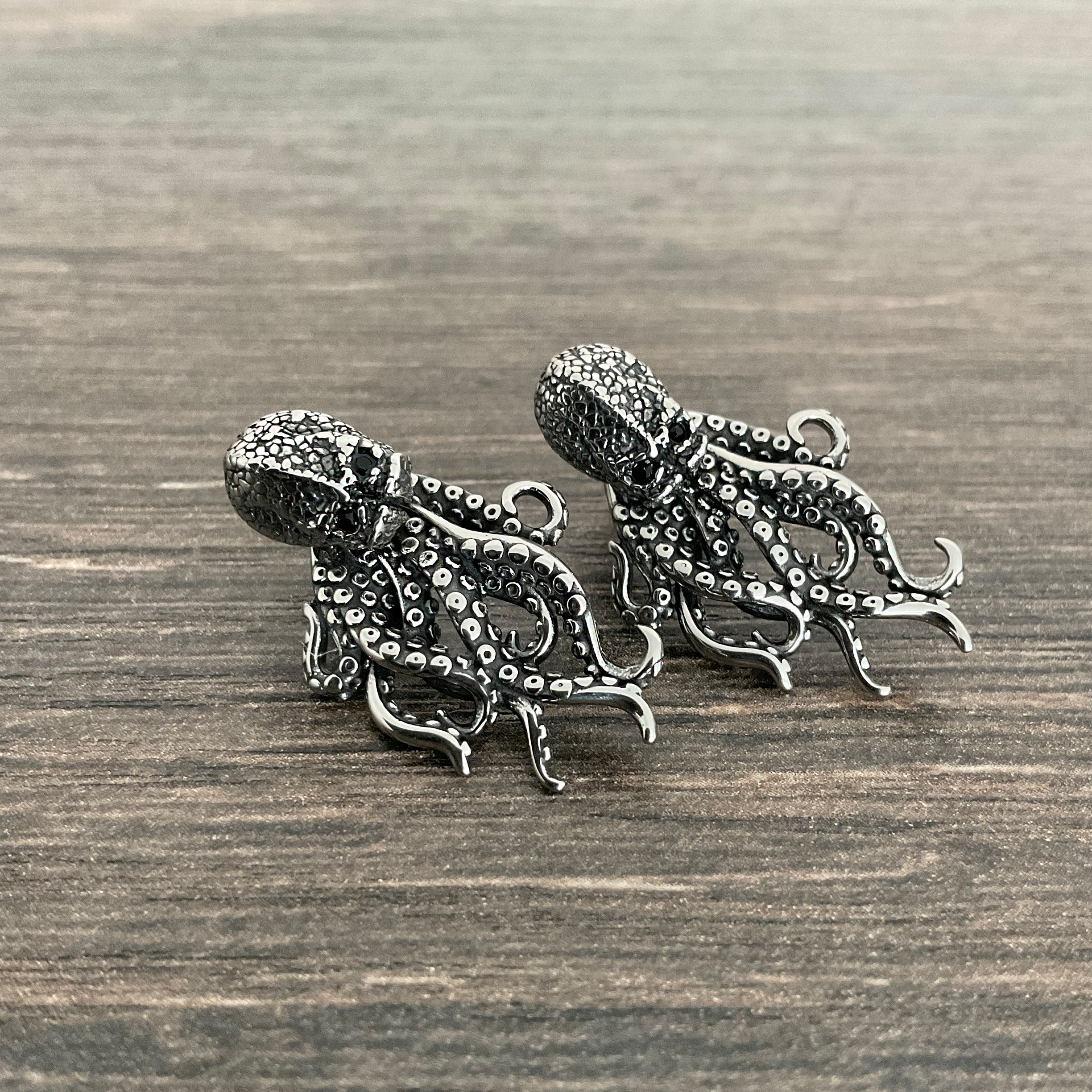 Octopus  ear jacket with  CZ eyes in Silver