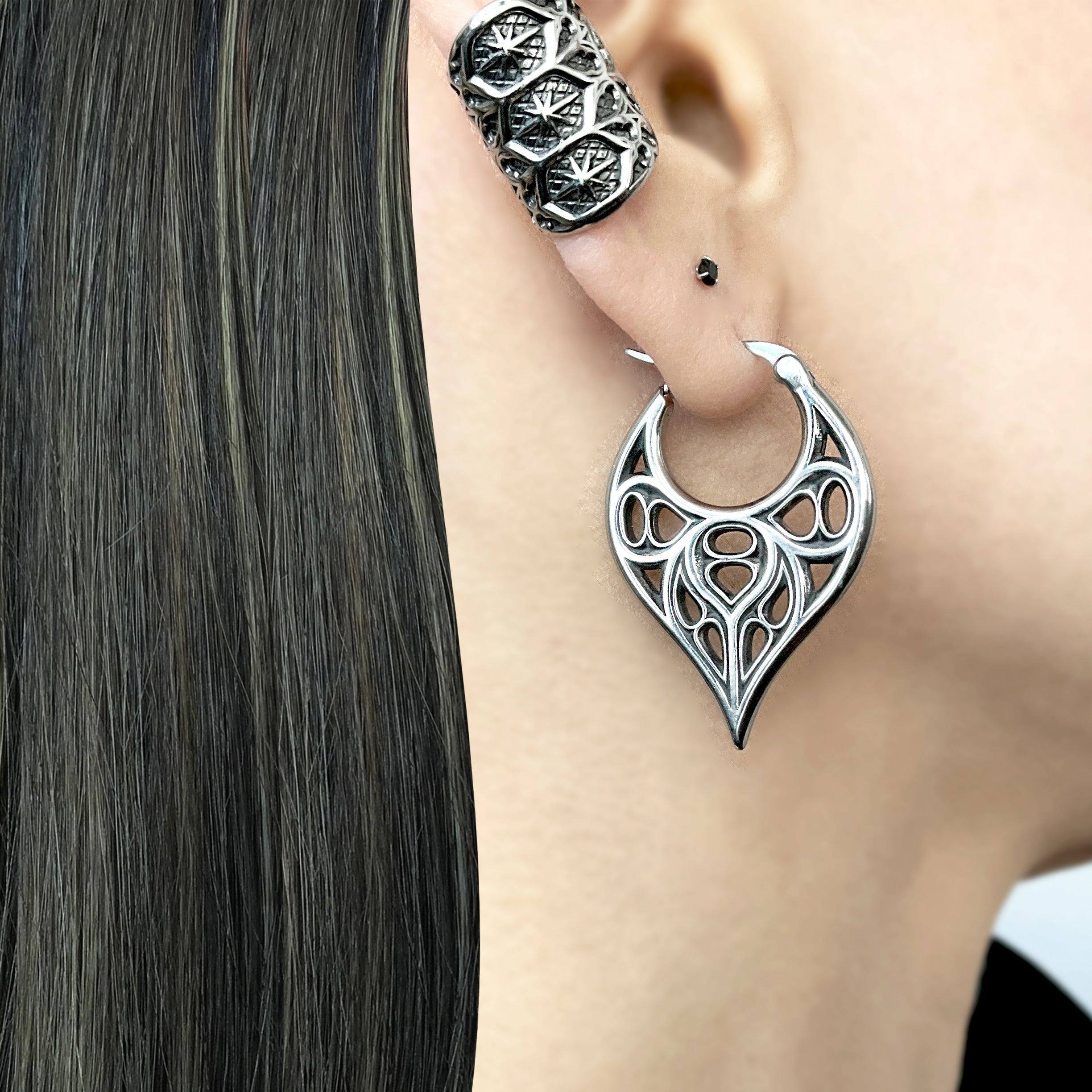 Gothic hoop earrings in Black