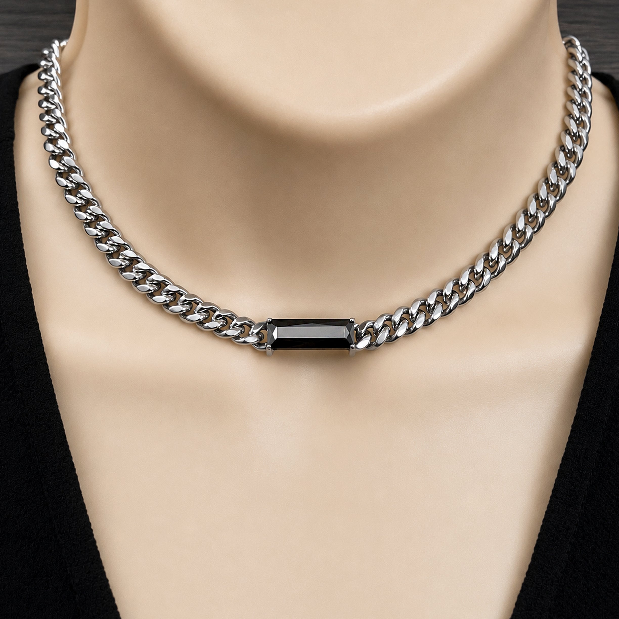 Necklace with Black stone
