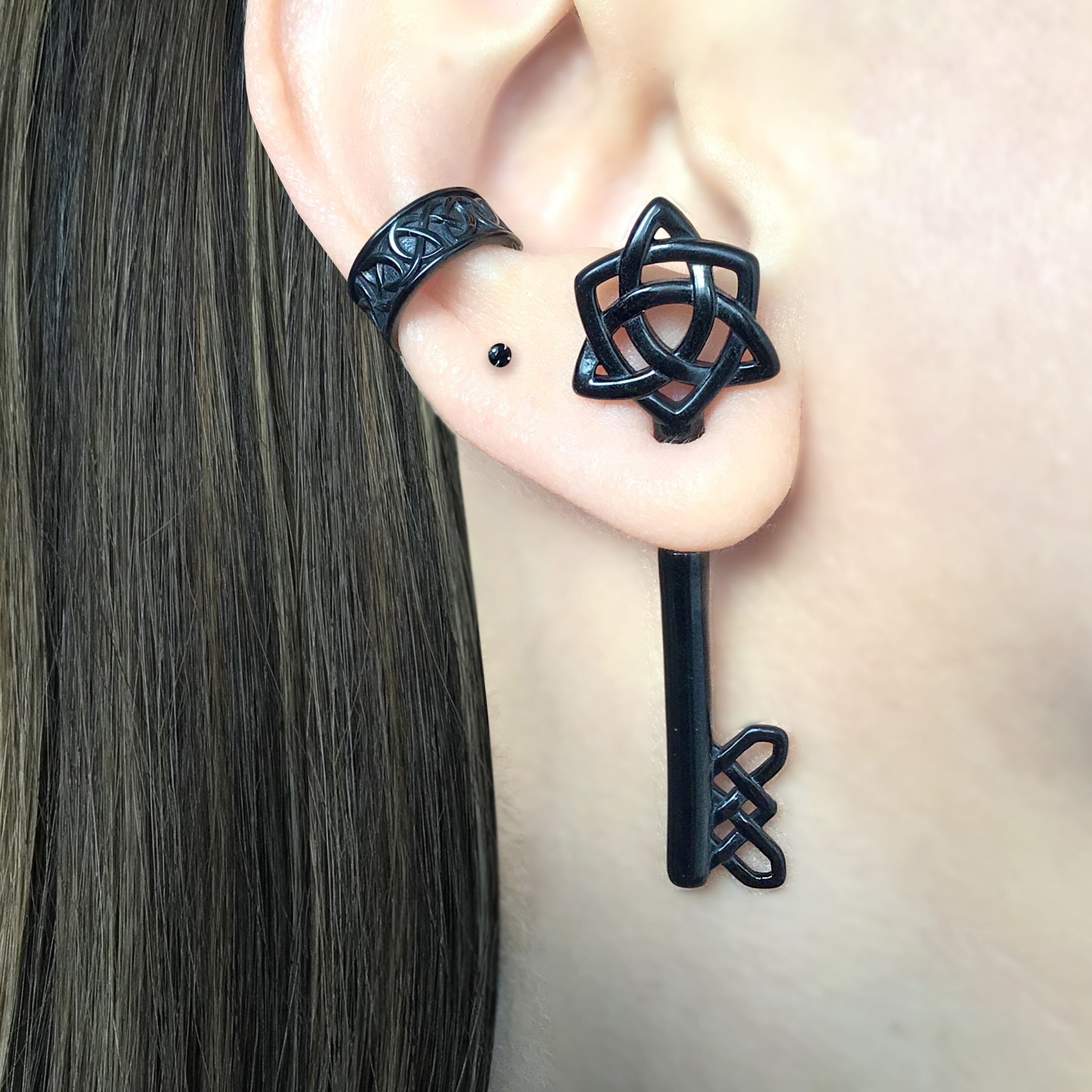 Celtic Key ear jacket in Black