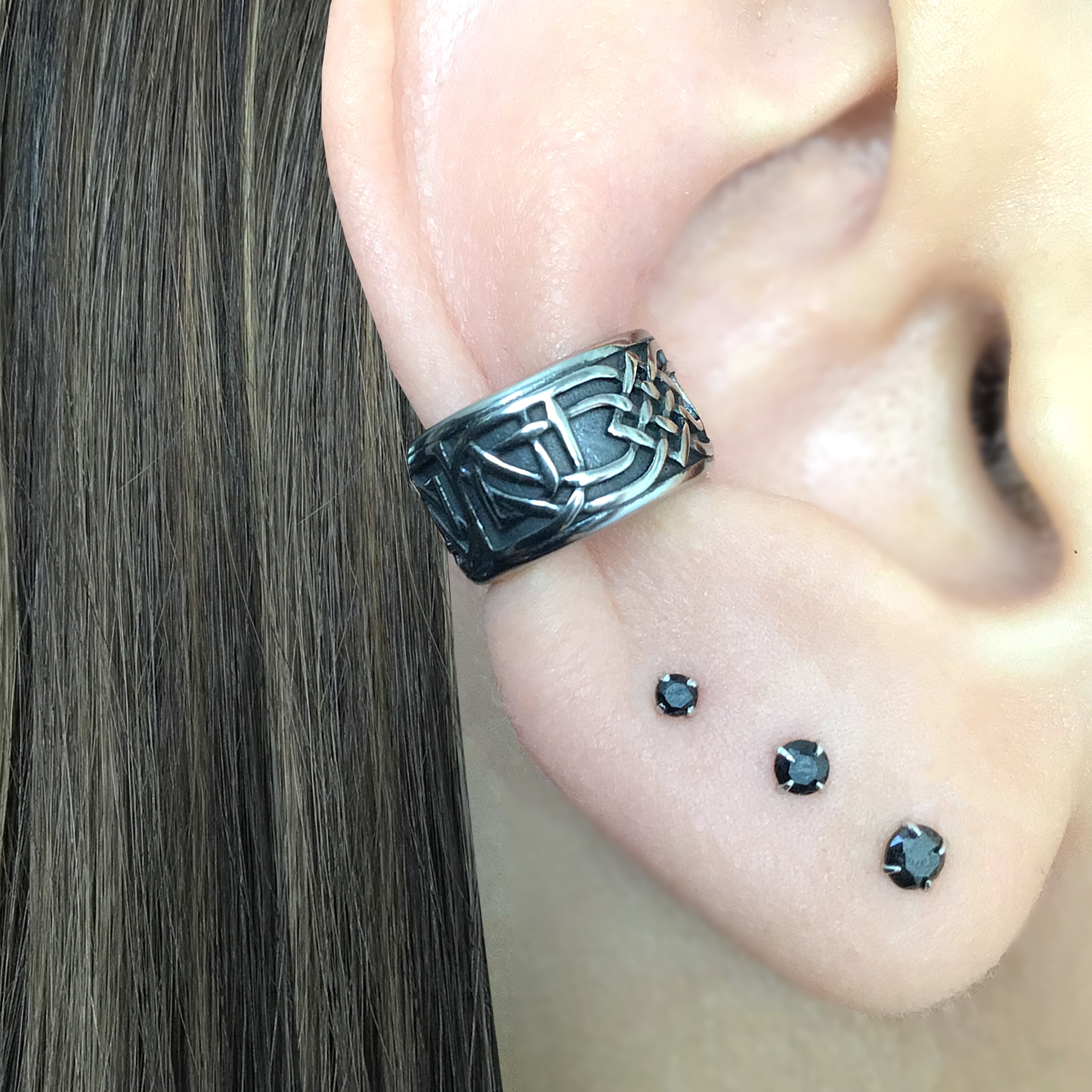 Wide Celtic ear cuff no piercing