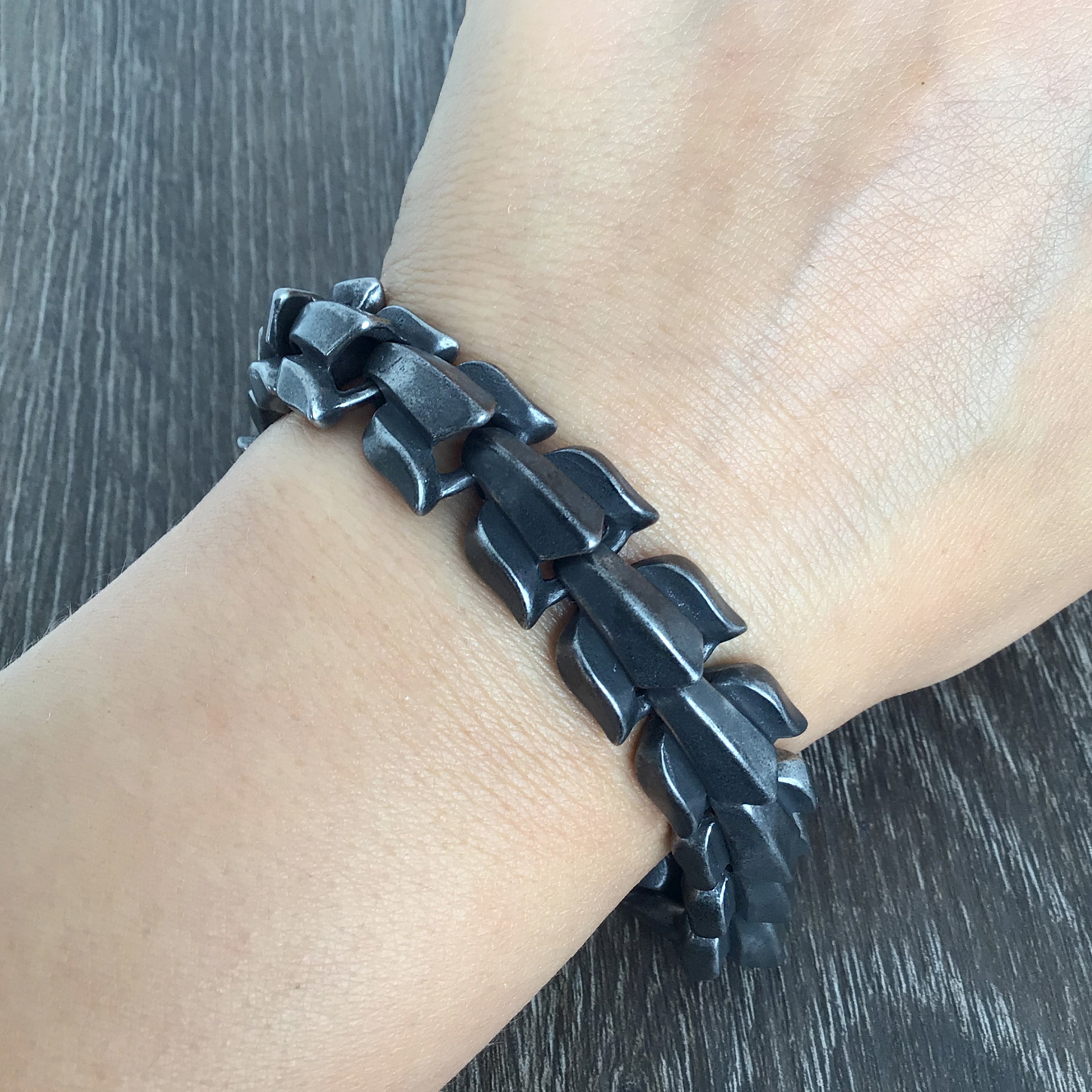 Dragon scale bracelet in Gunmetal