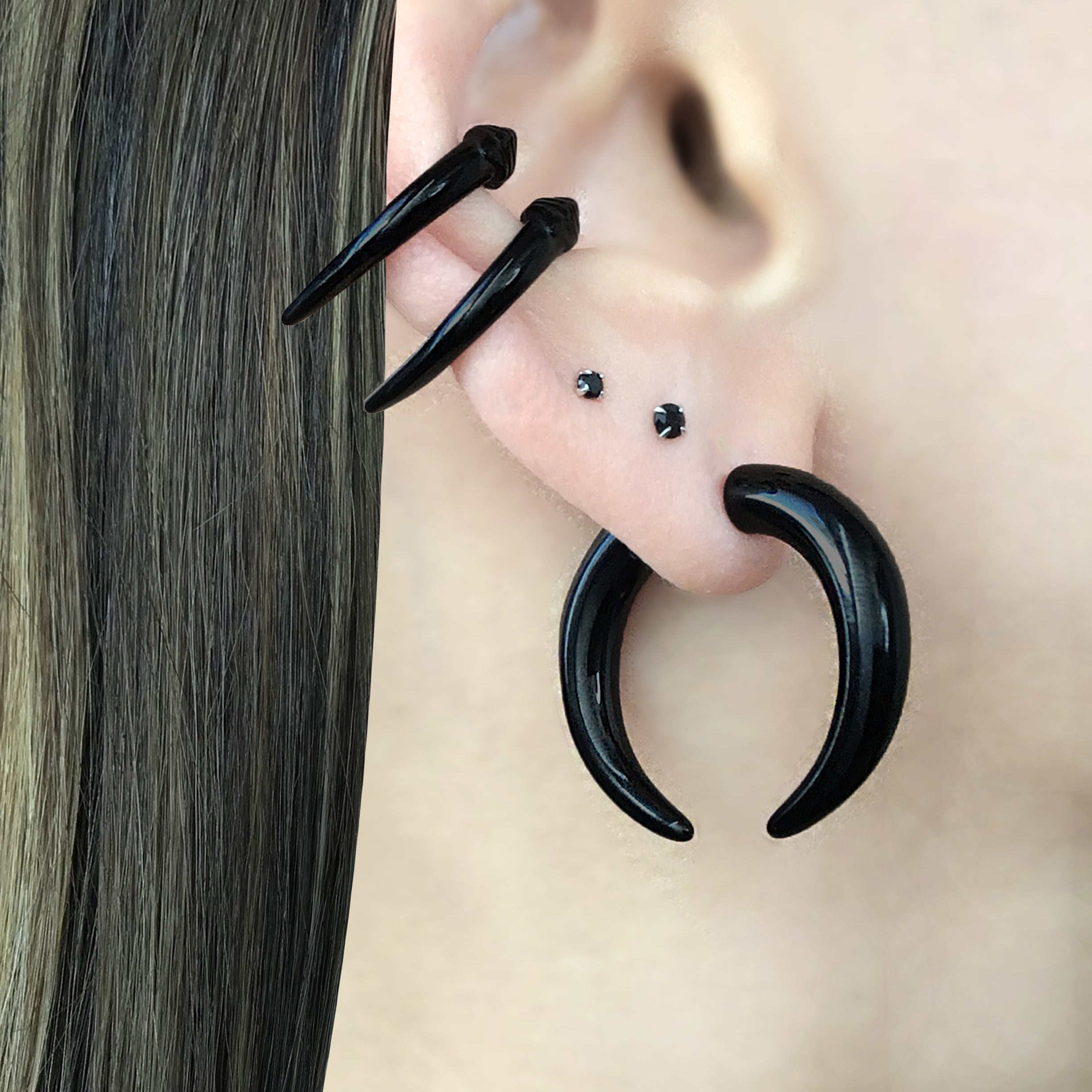 Claw hoop ear jacket