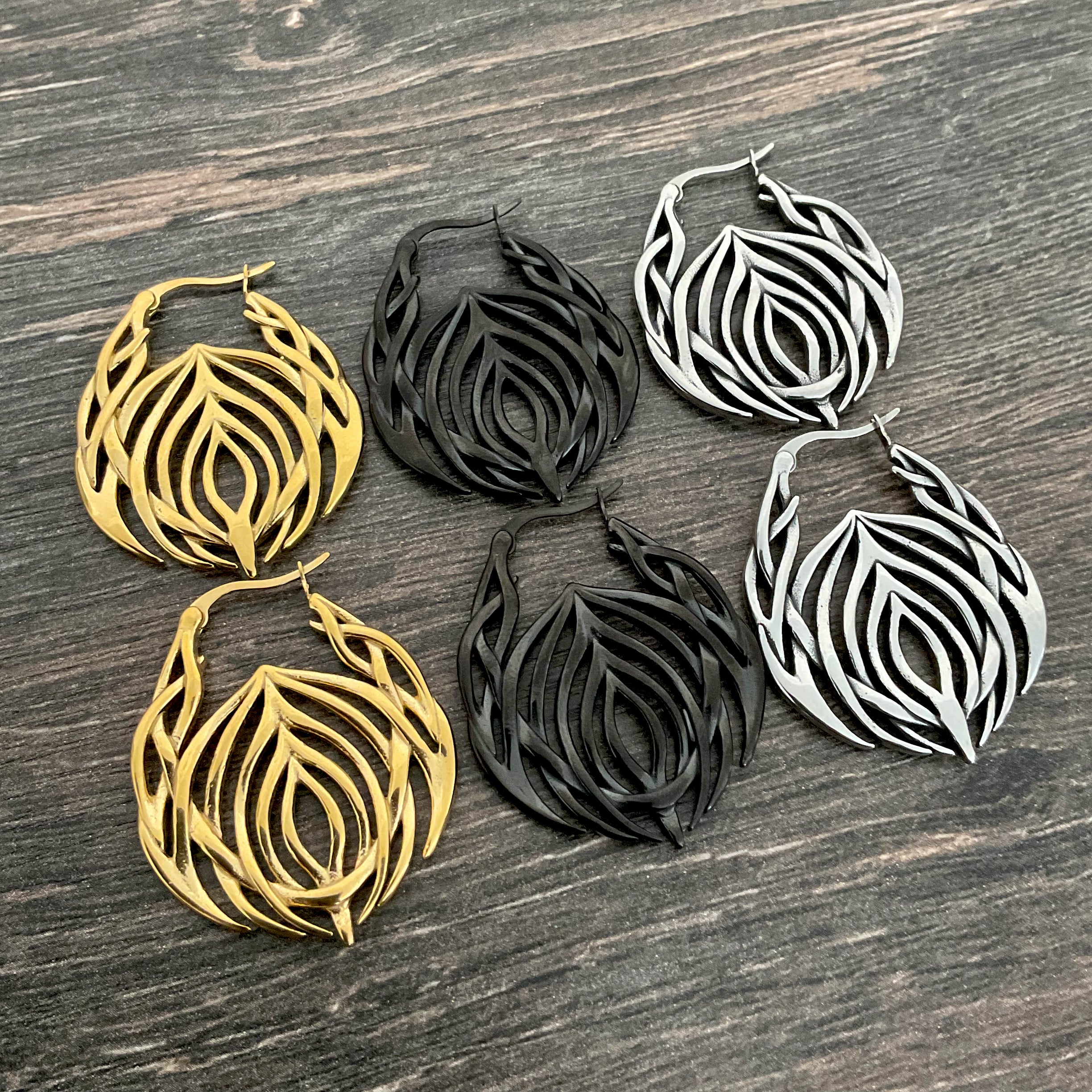 Tribal cyber hoop earrings in Black