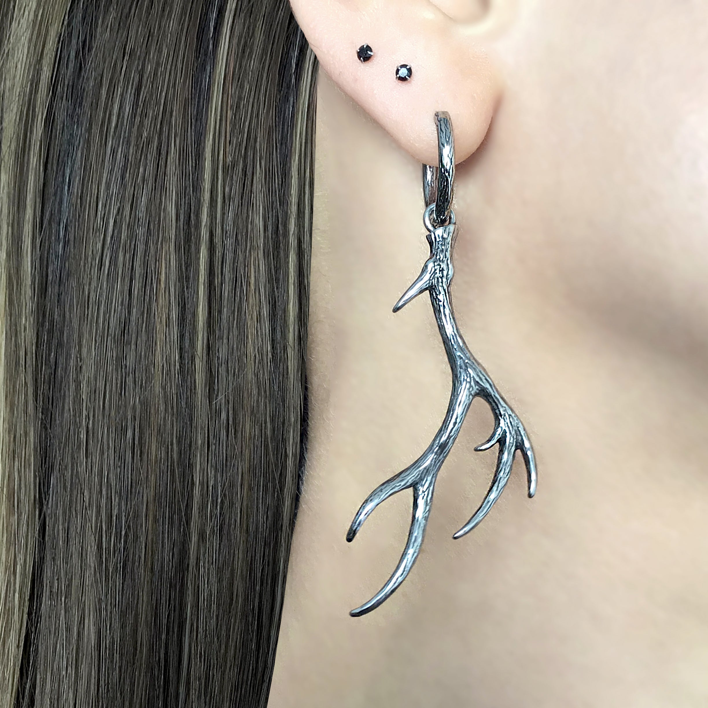 Deer antlers hoop earrings in Silver