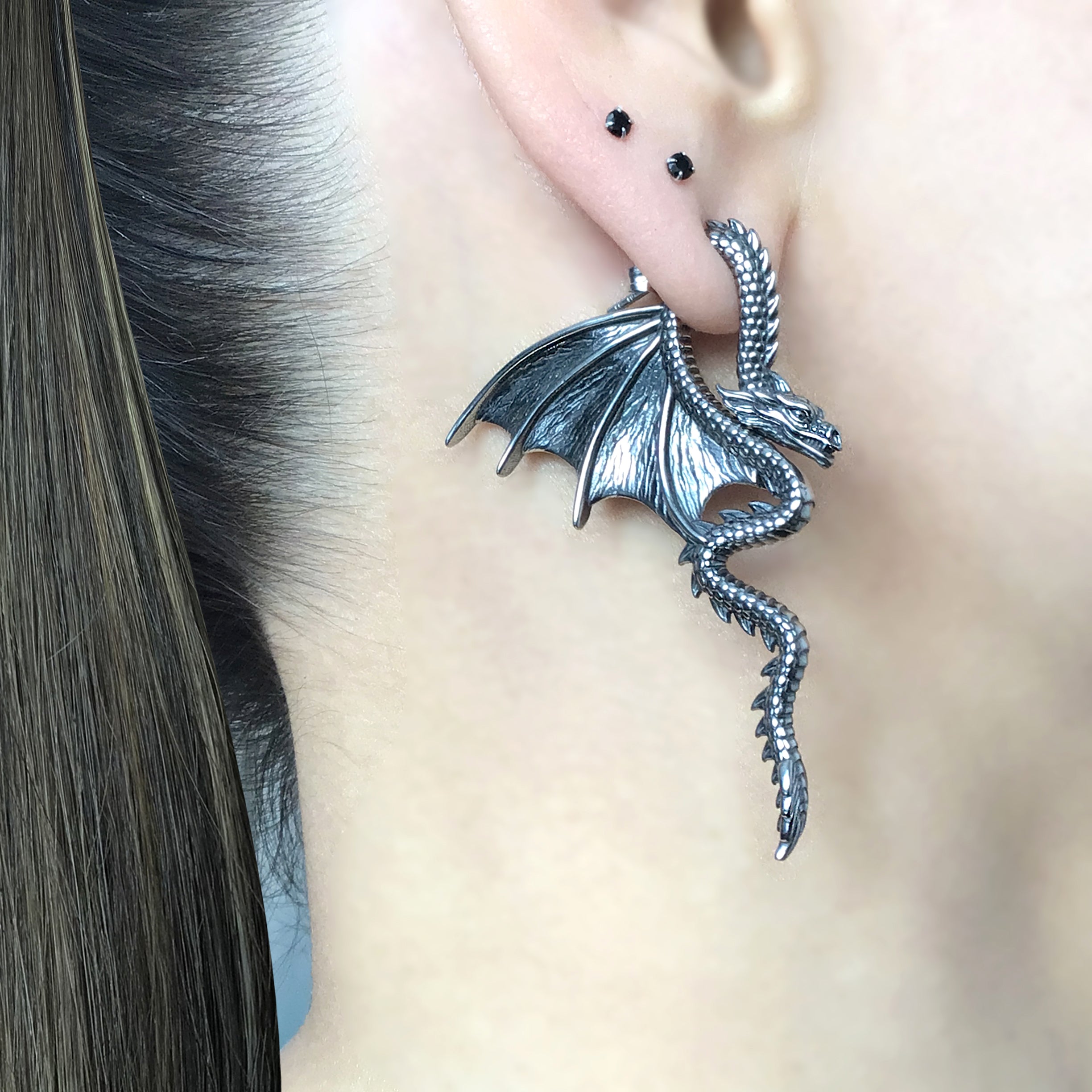 Dragon front back earrings in Black