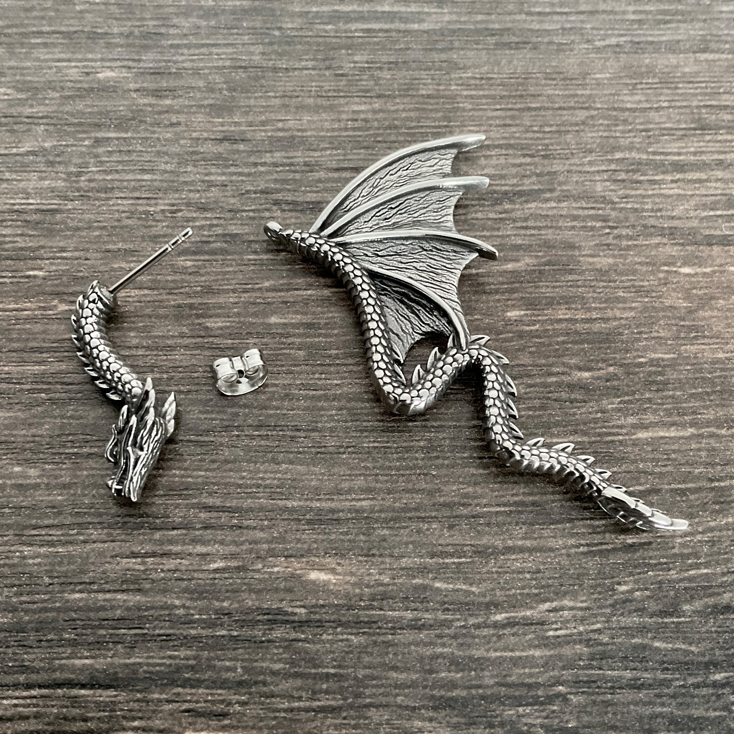 Dragon front back earrings in Black