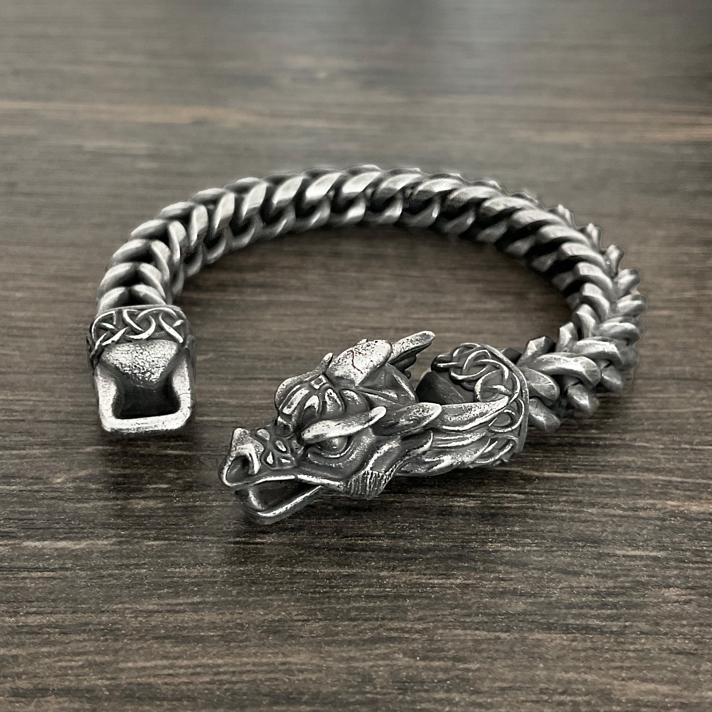 Dragon with Celtic ornaments bracelet