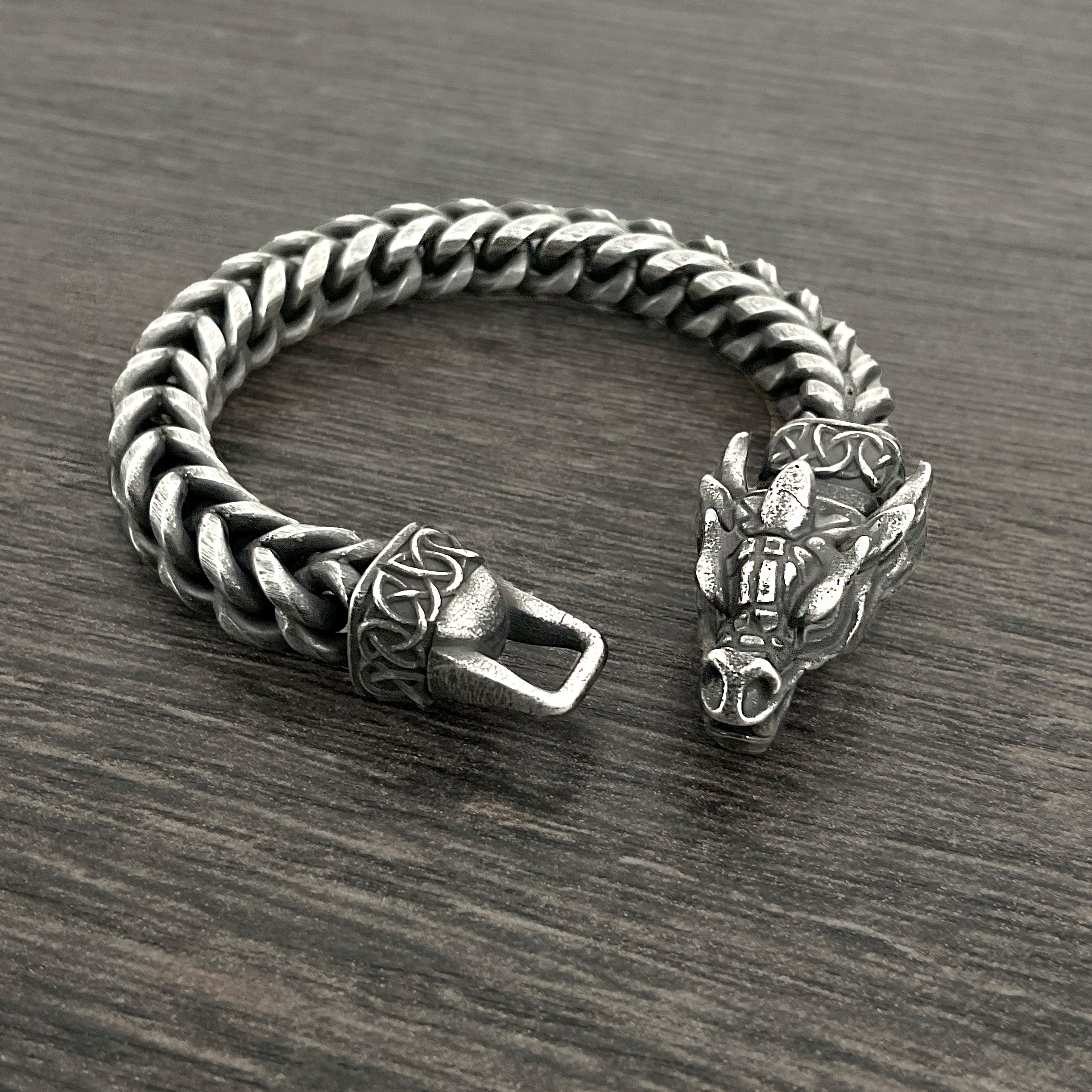 Dragon with Celtic ornaments bracelet