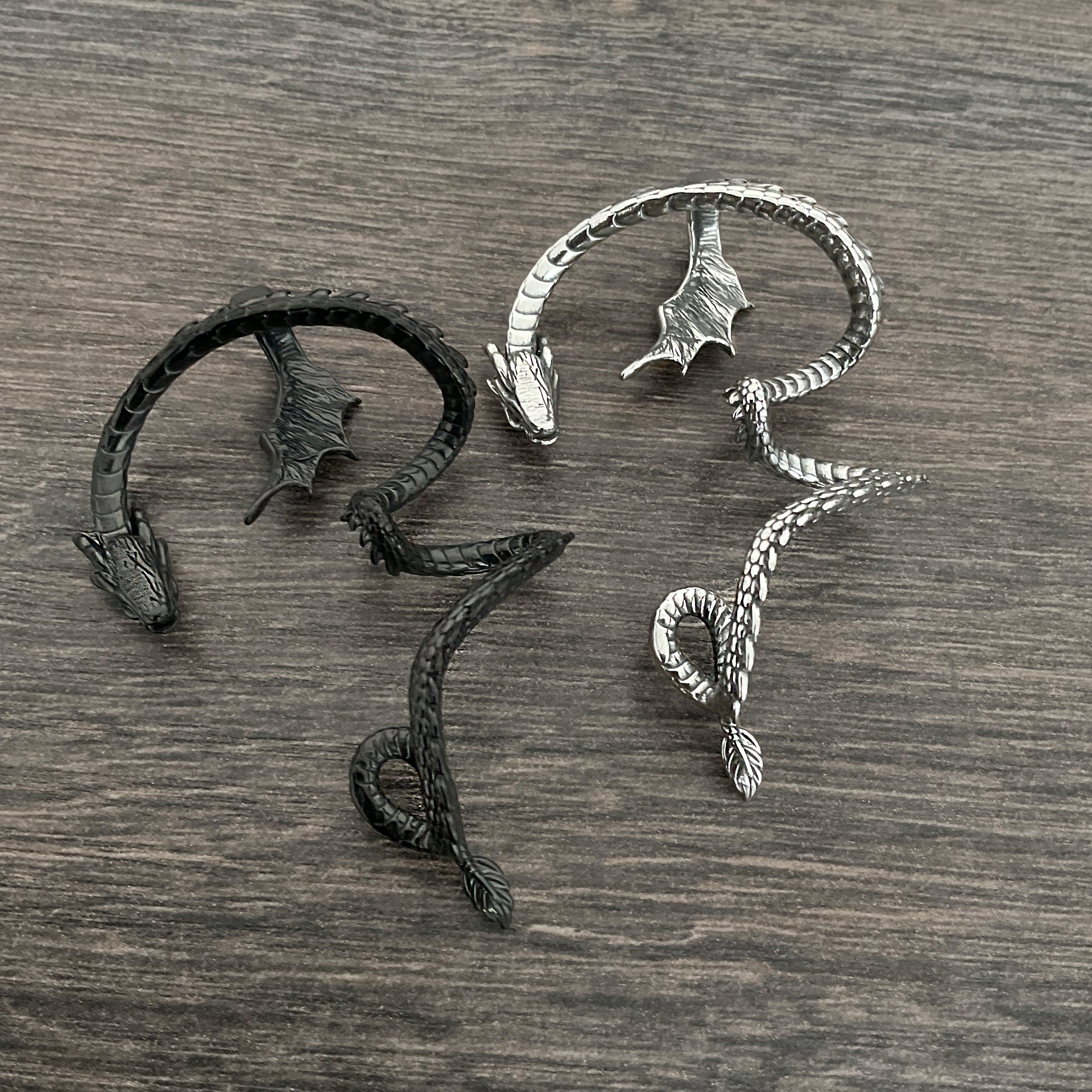 No Piercing Dragon cuff  in Silver