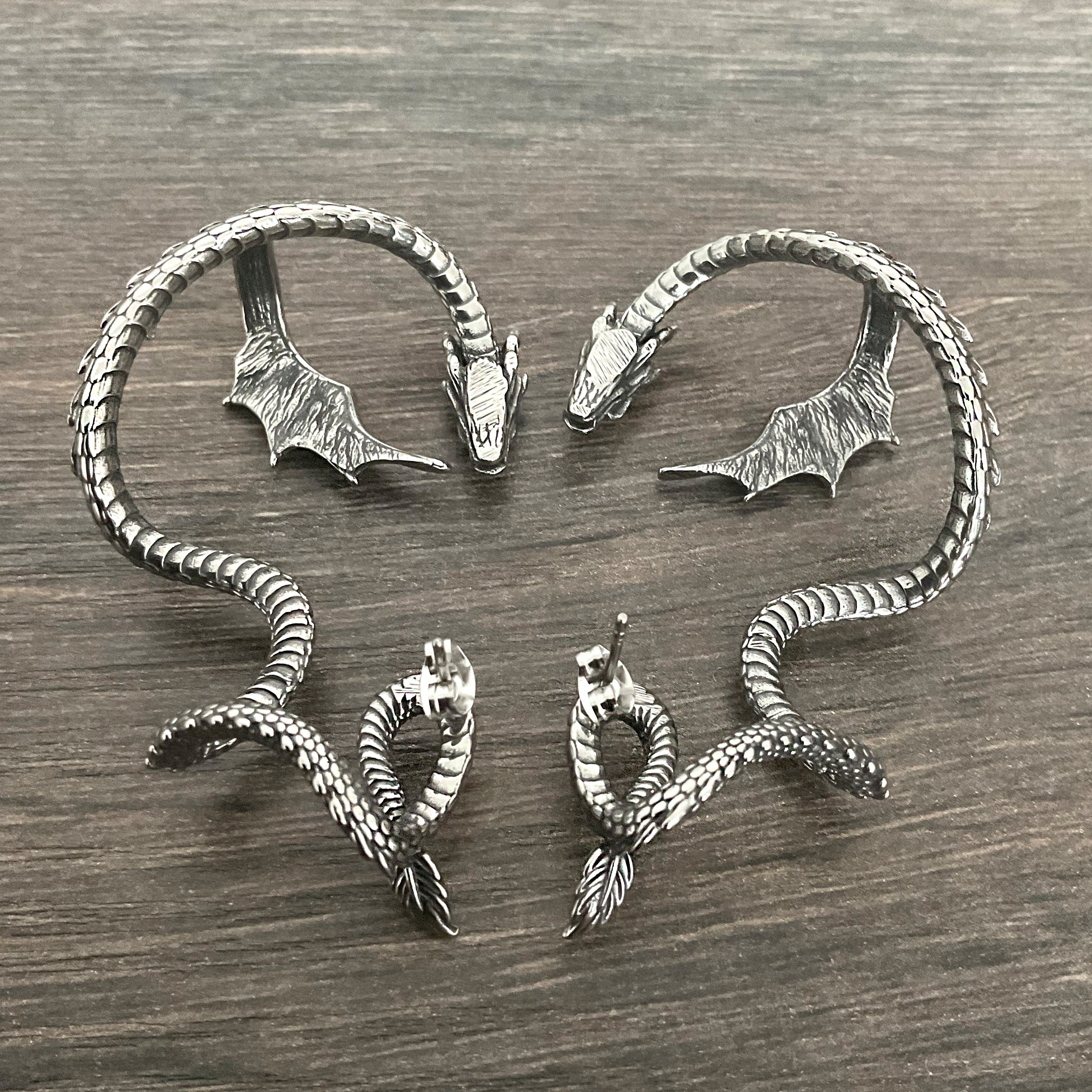 Dragon cuff earring with piercing in Silver