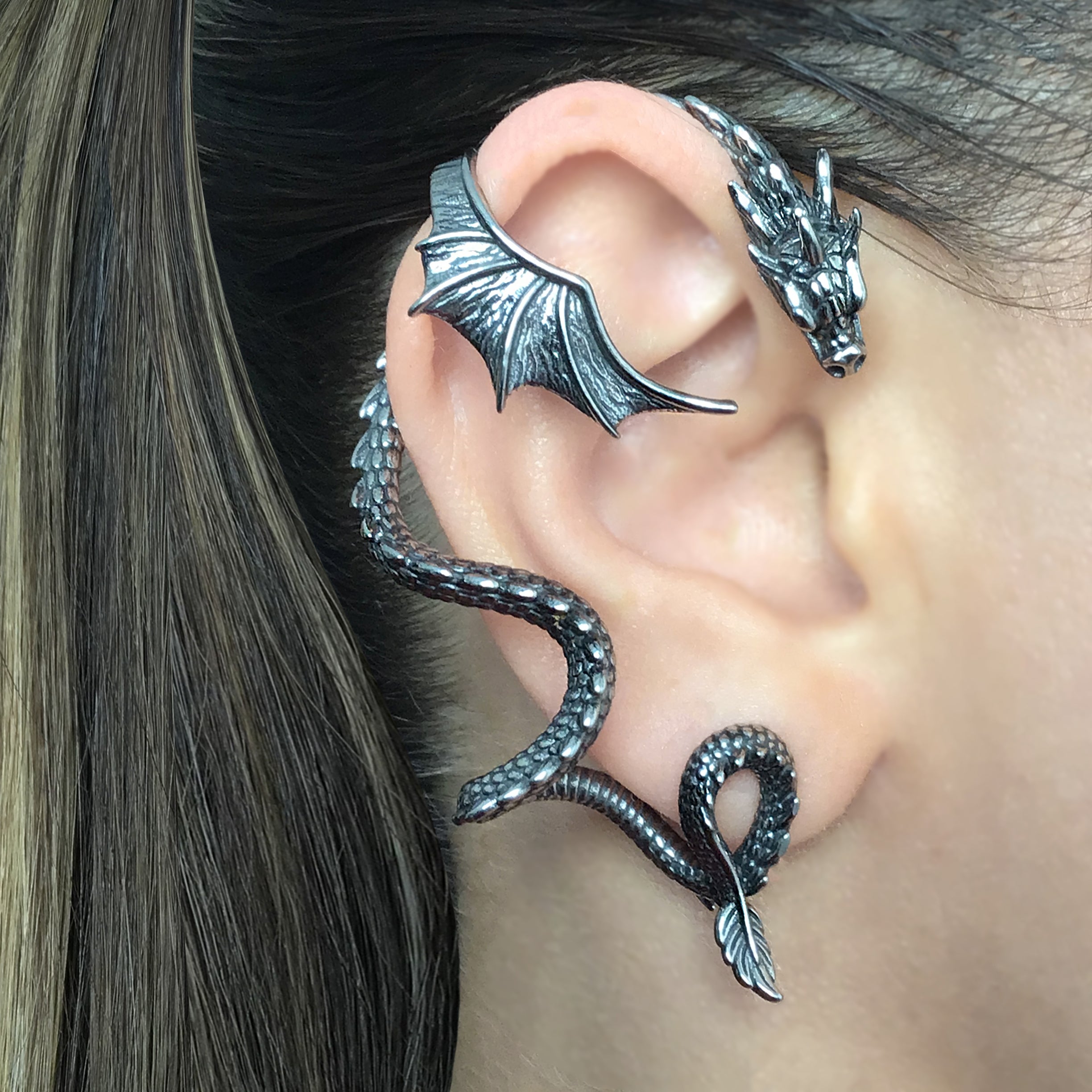 Dragon cuff earring with piercing in Silver