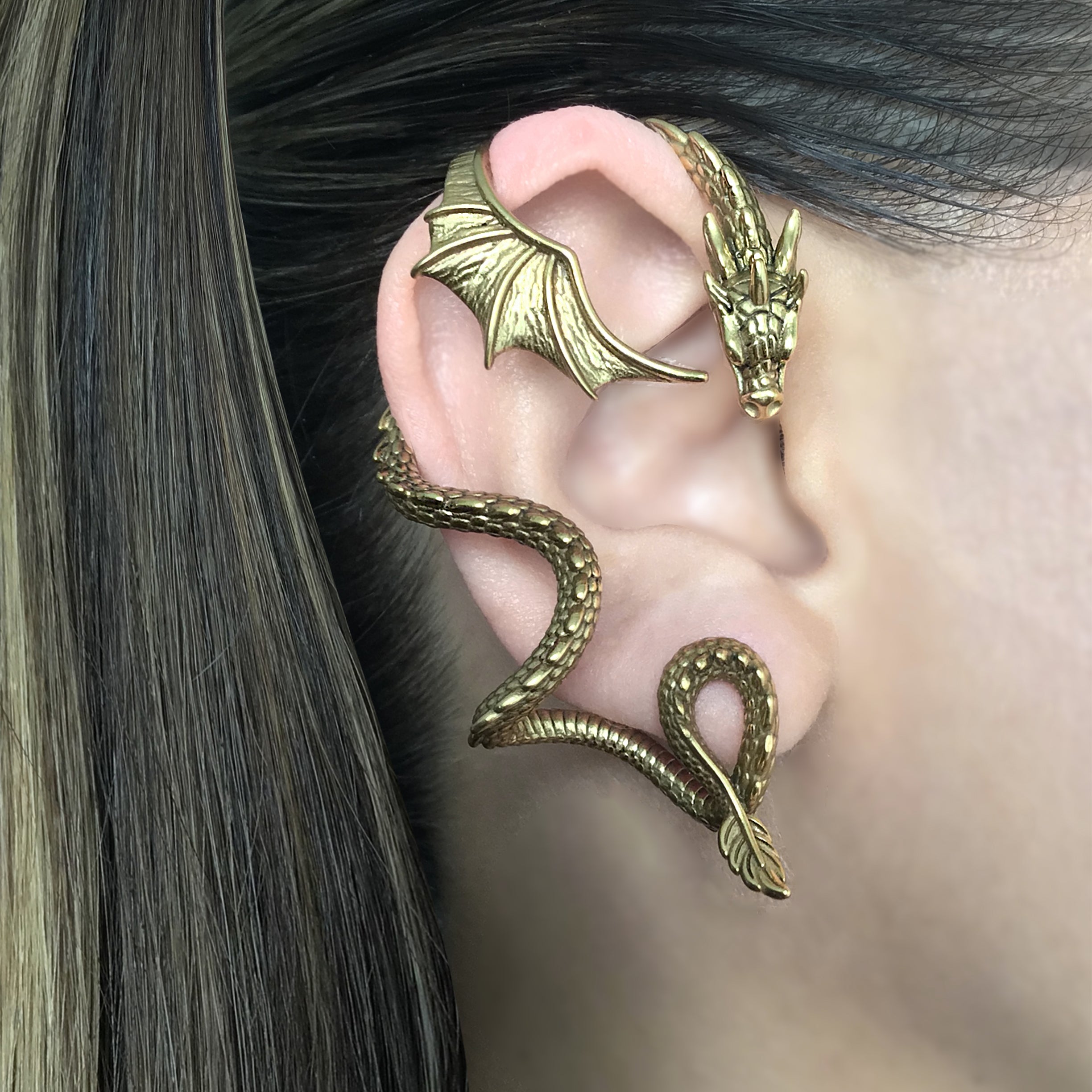 Dragon cuff earring with piercing in Silver