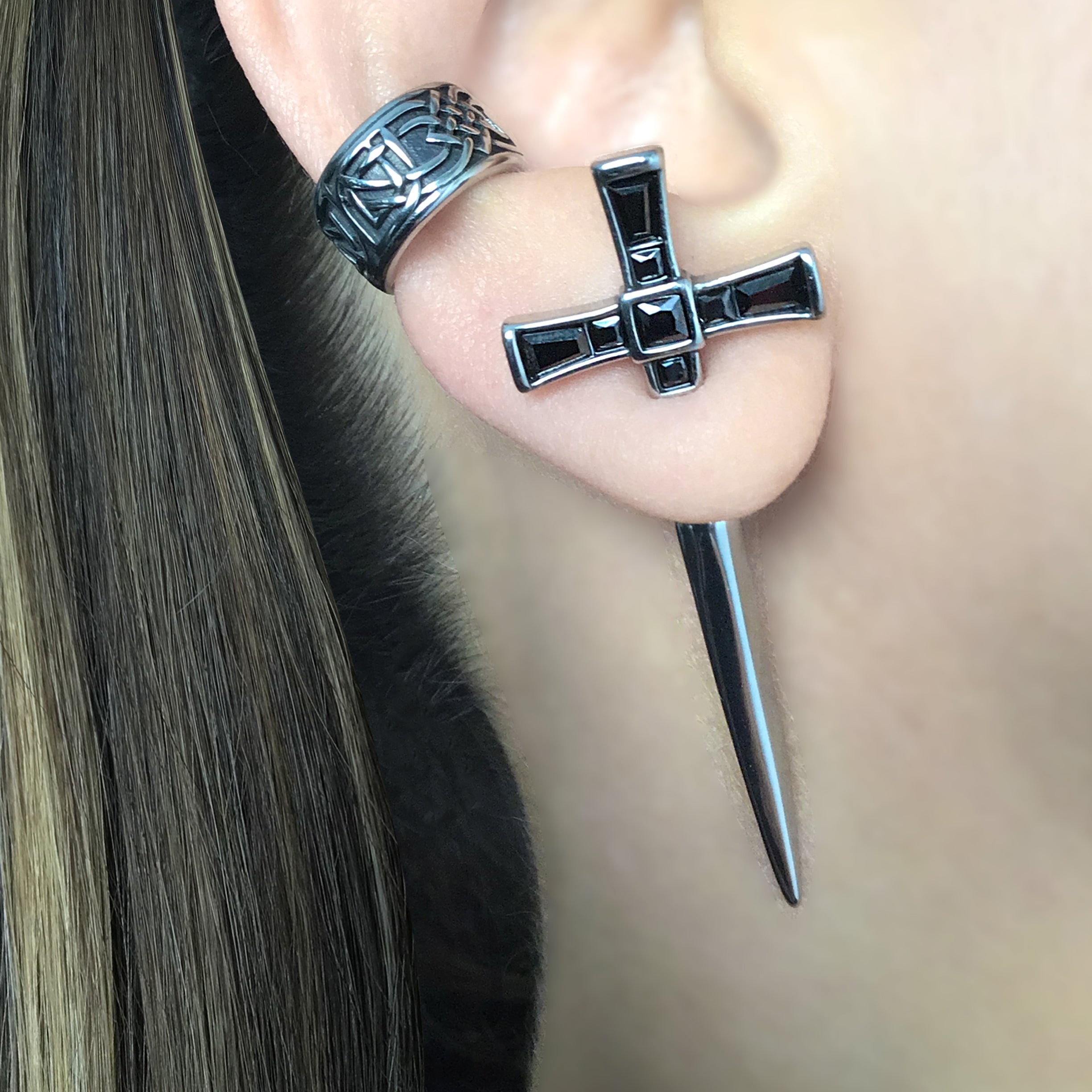 Niall Sword earring with Black stones