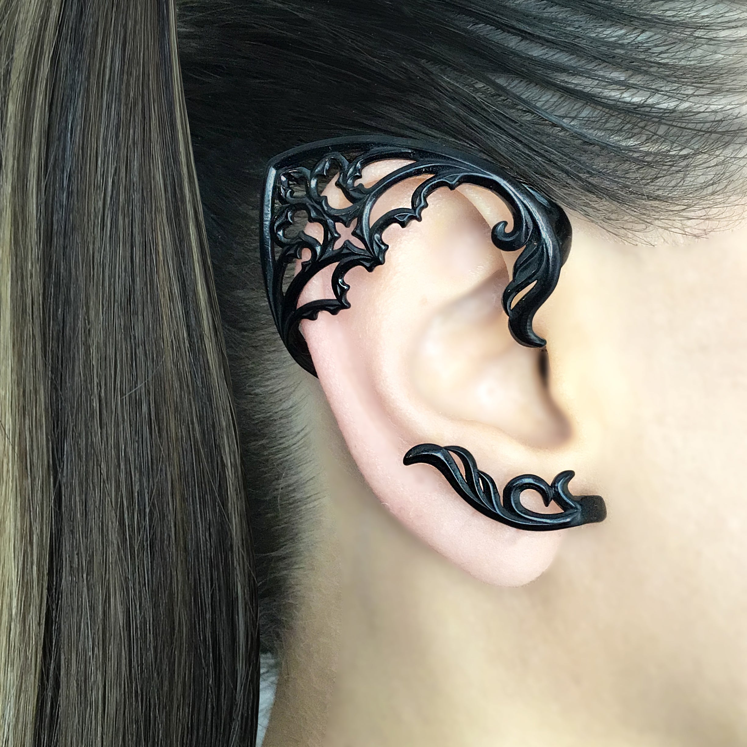 Gothic Elf ear cuff no piercing in Gold